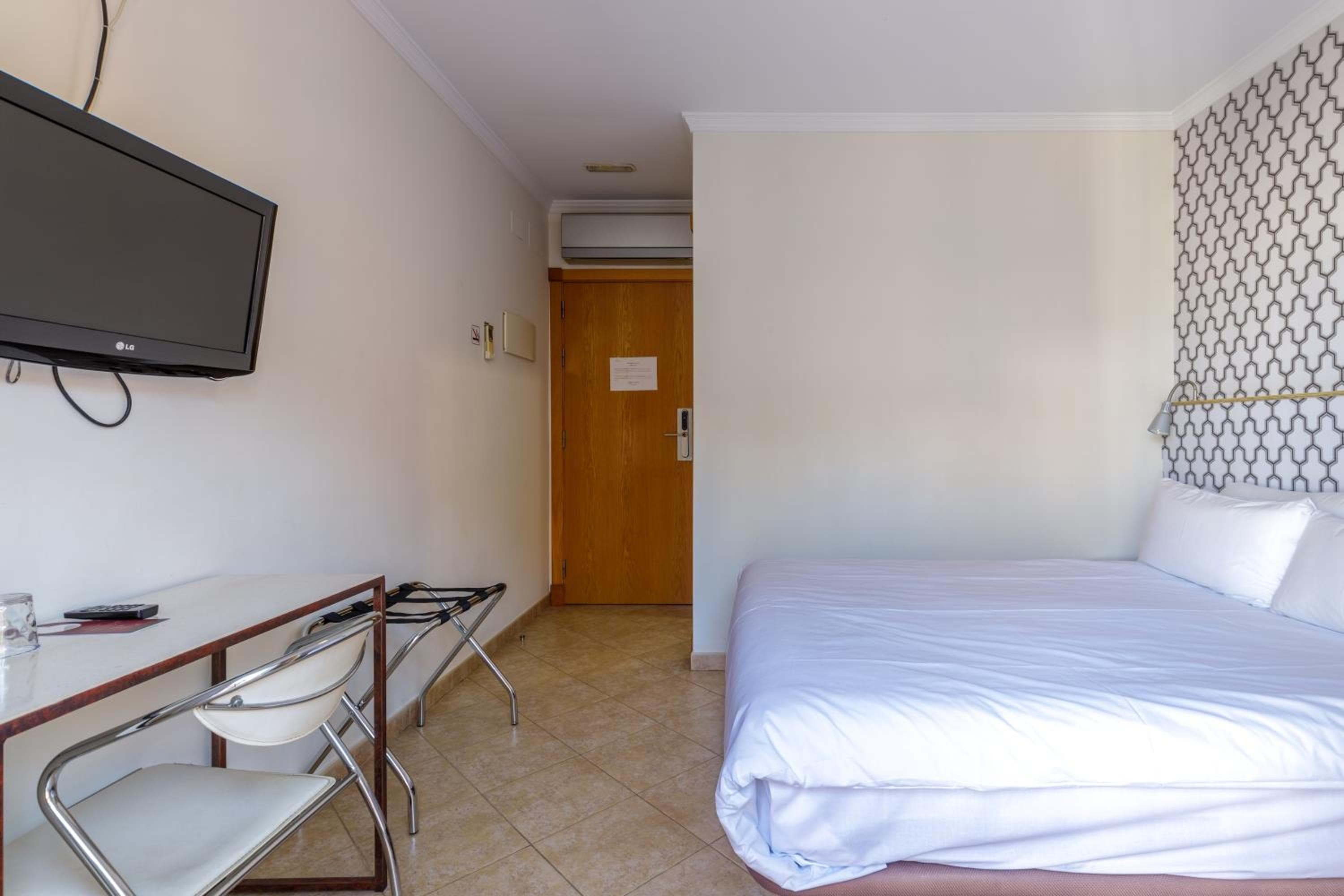 H-A Hotel Trebol — 9