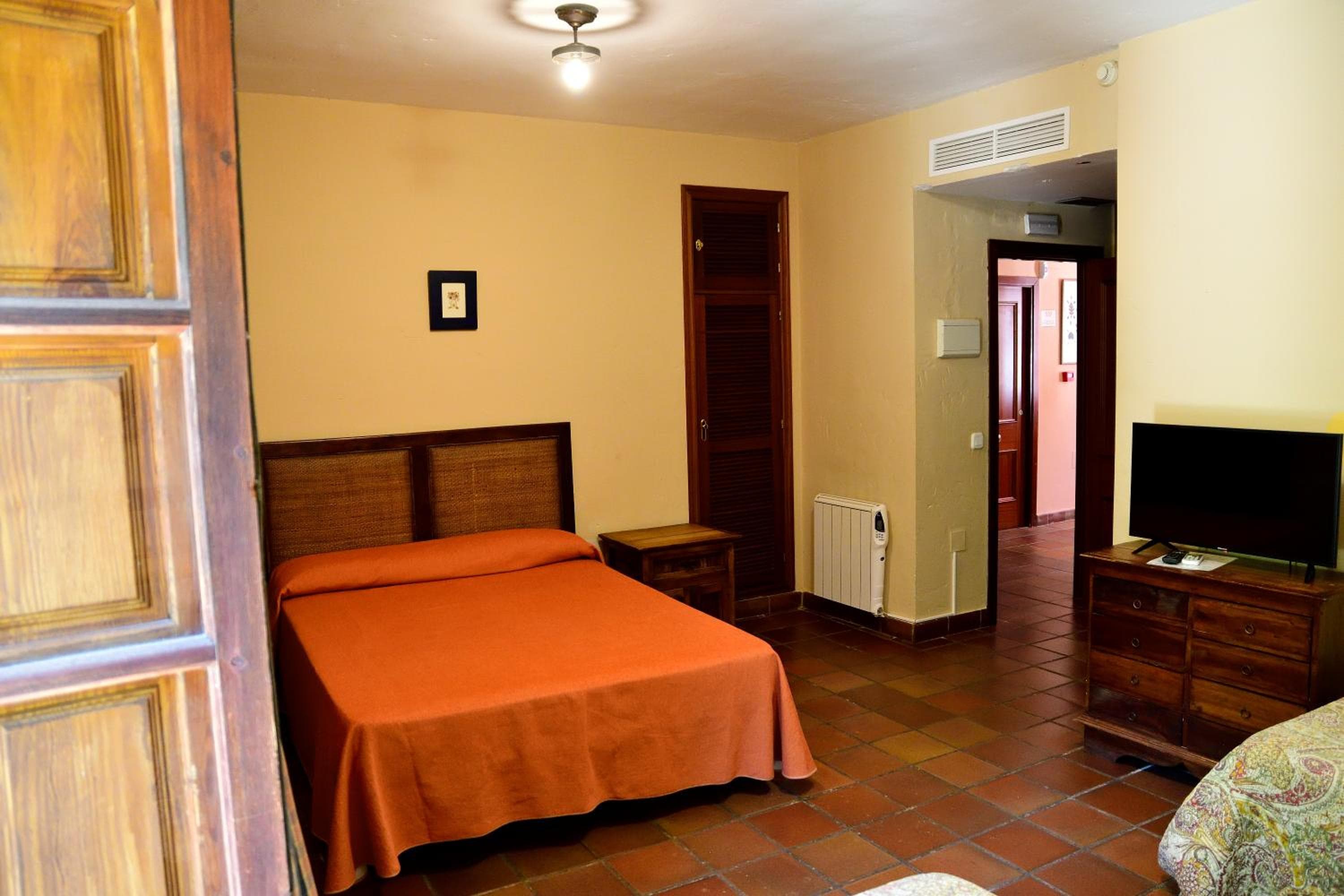 Hotel Humaina — 28