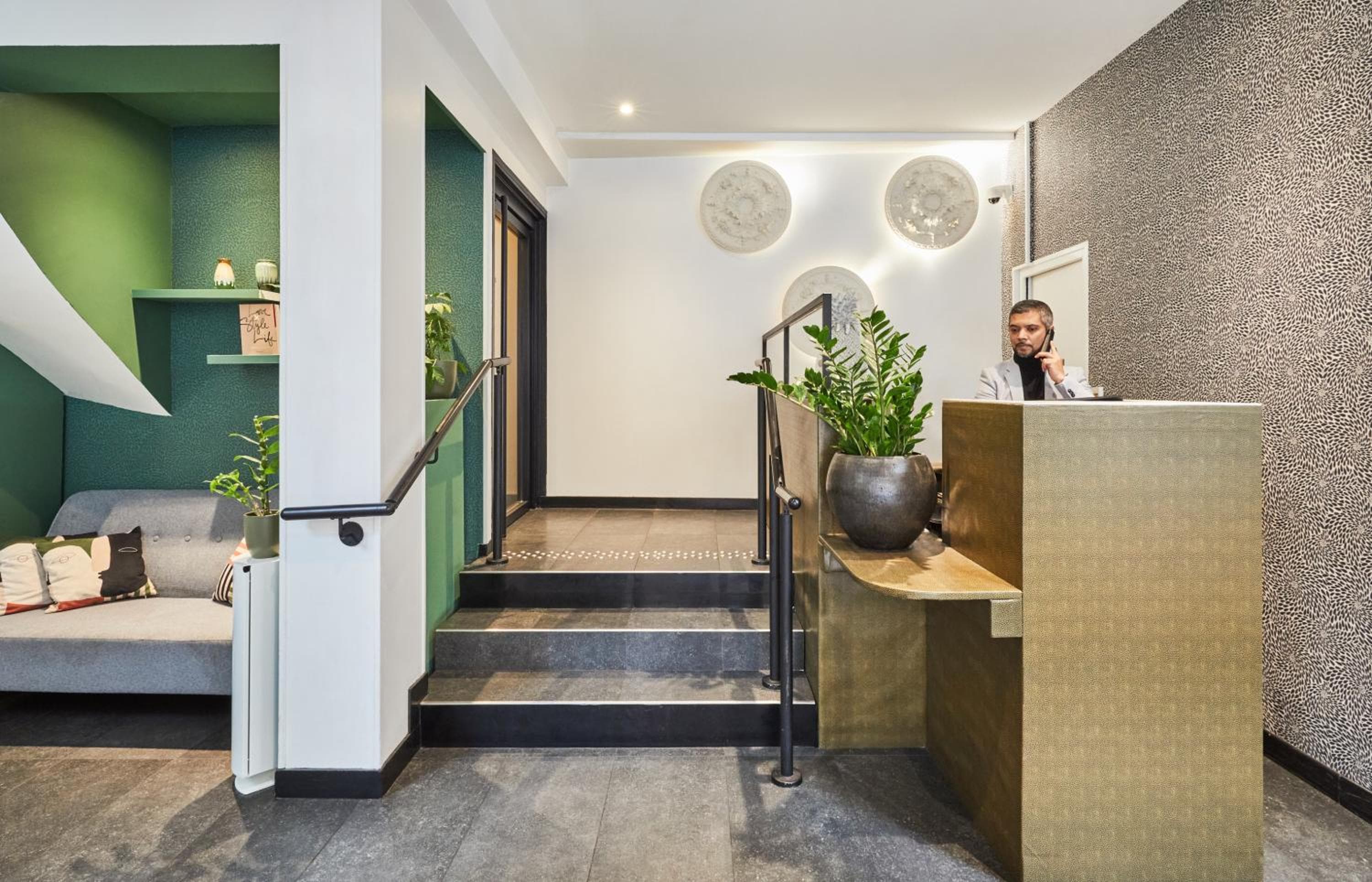 Hotel Petit Lafayette — 2