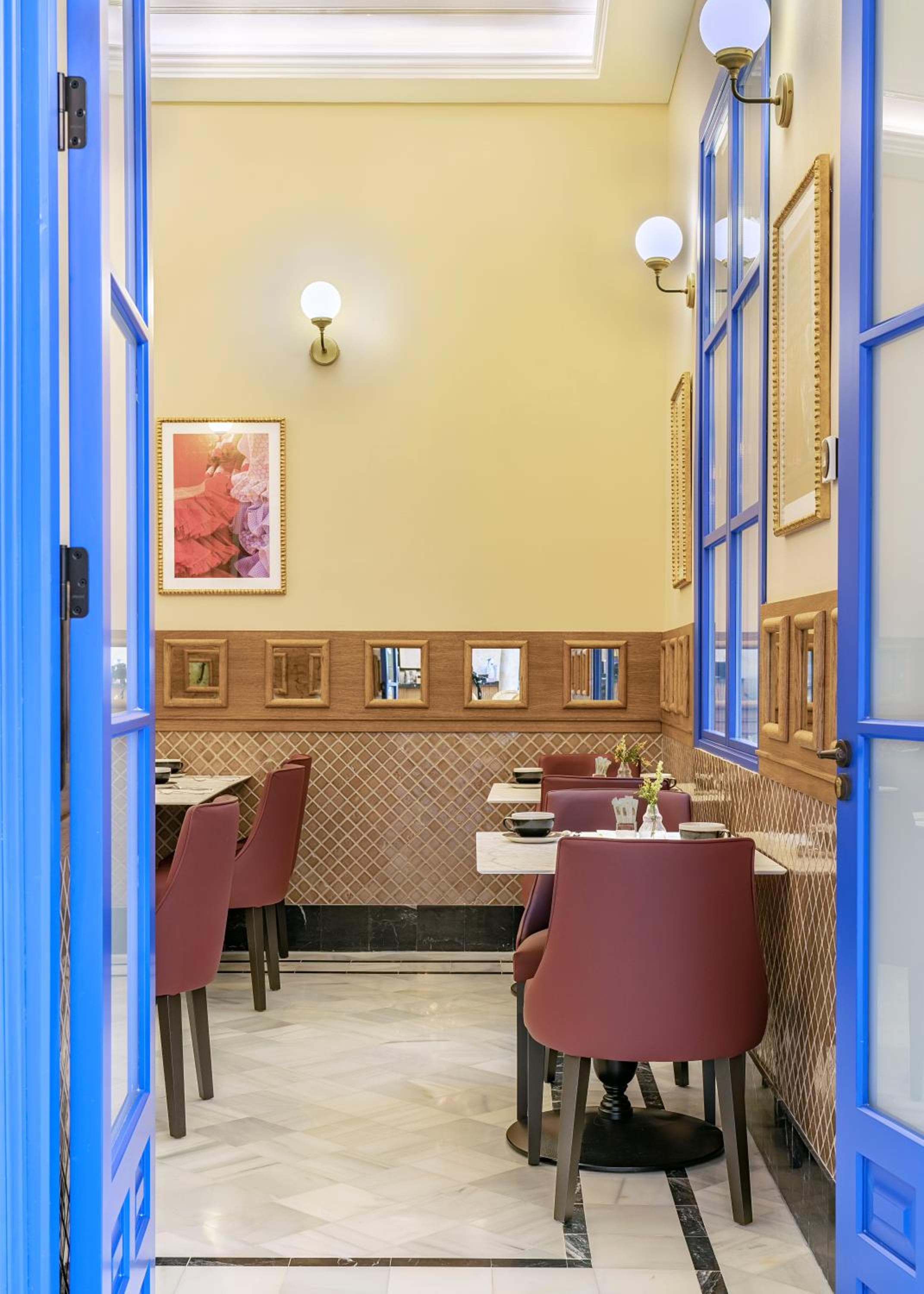 Vincci Molviedro — 18