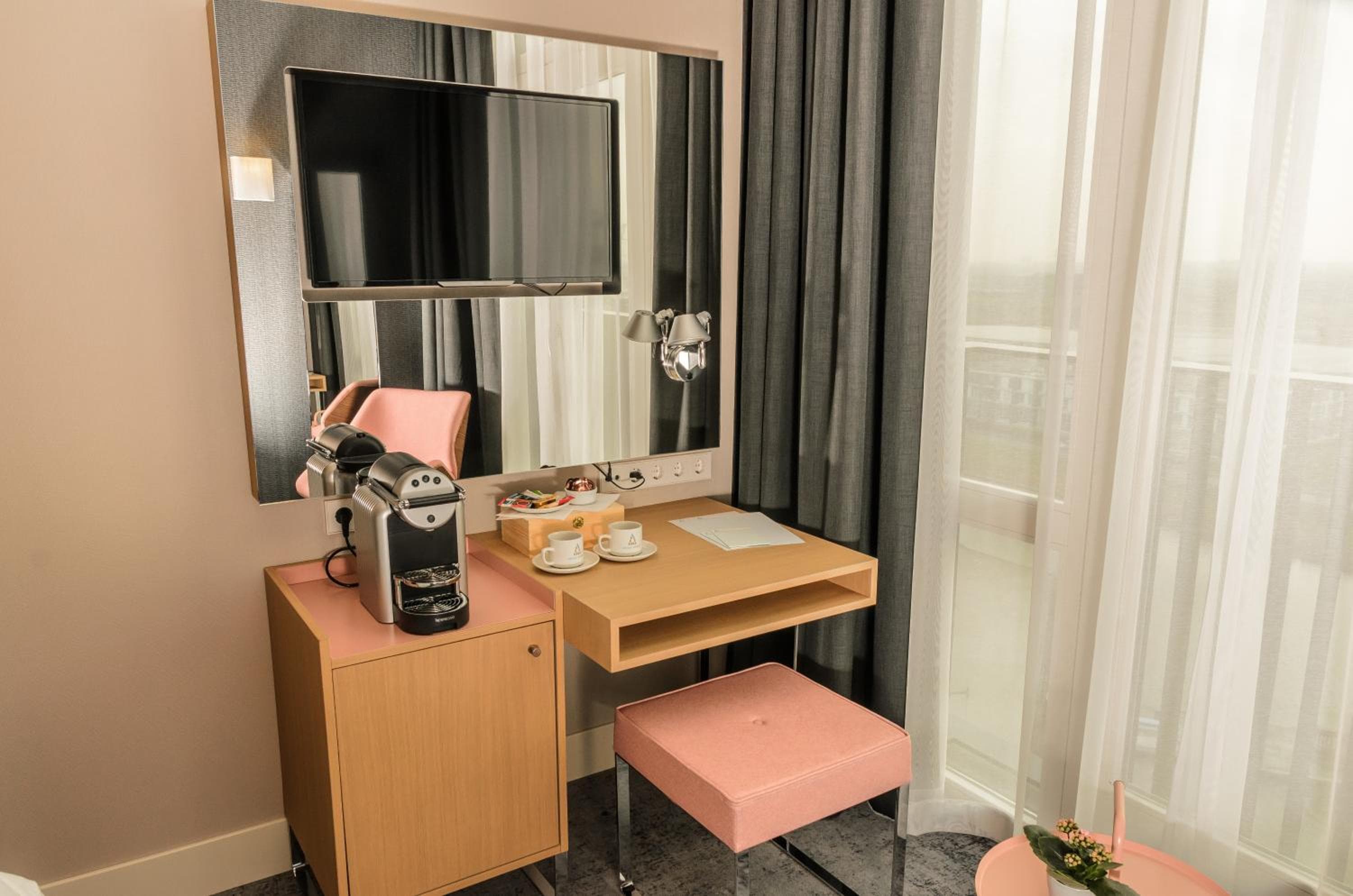 Amadi Panorama Hotel — 10