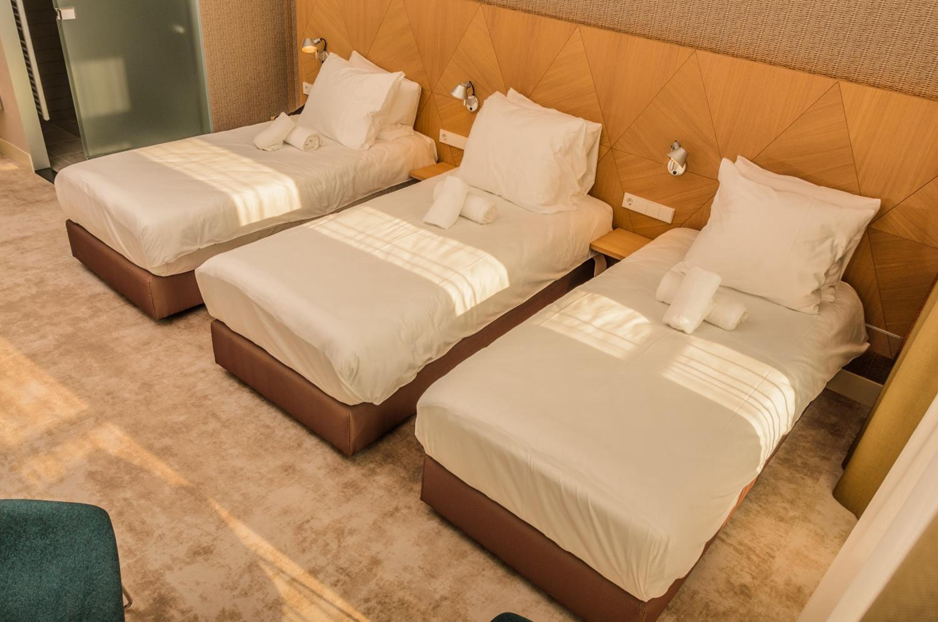 Amadi Panorama Hotel — 8