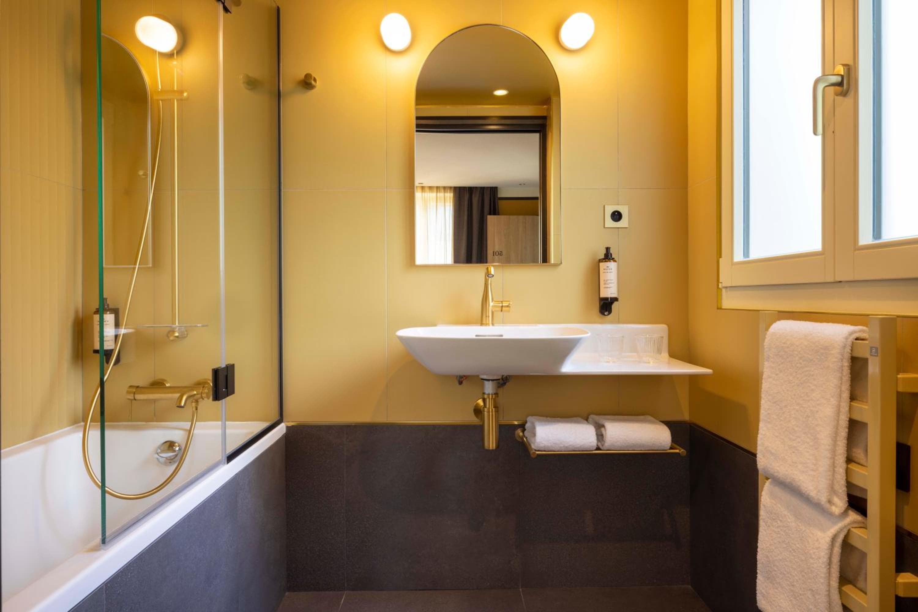 Hotel Jardin de Cluny — 12