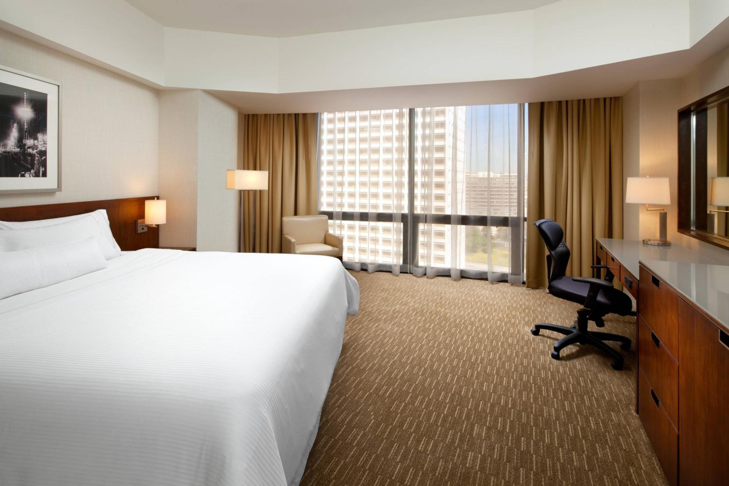 Das Westin Bonaventure Hotel & Suites, Los Angeles — 12