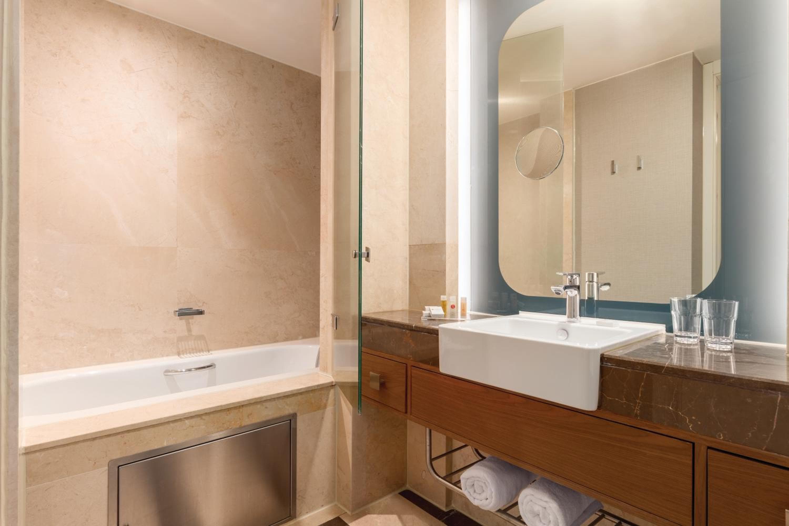 Ramada Plaza By Wyndham Istanbul Tekstilkent — 28