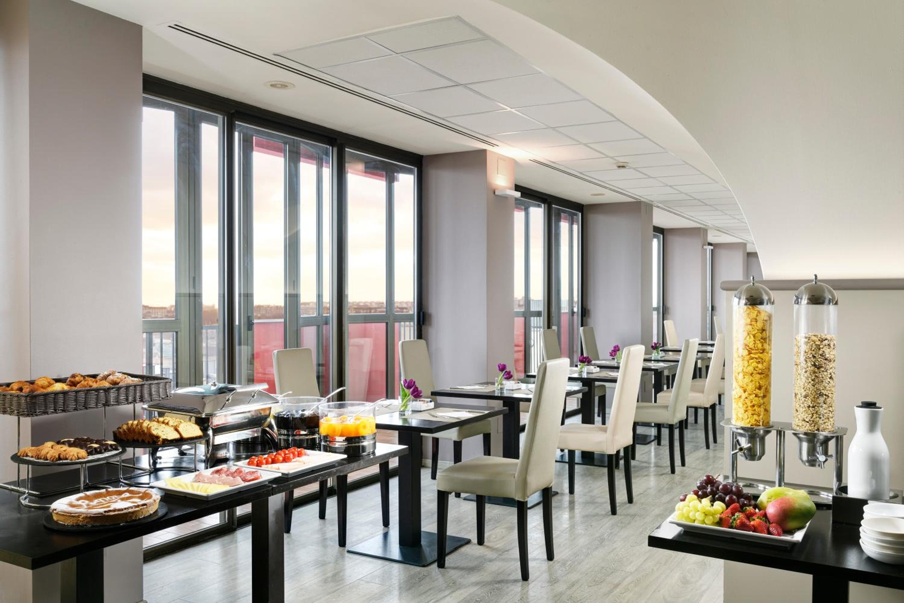 UNAWAY Hotel & Residence Contessa Jolanda Milano — 11