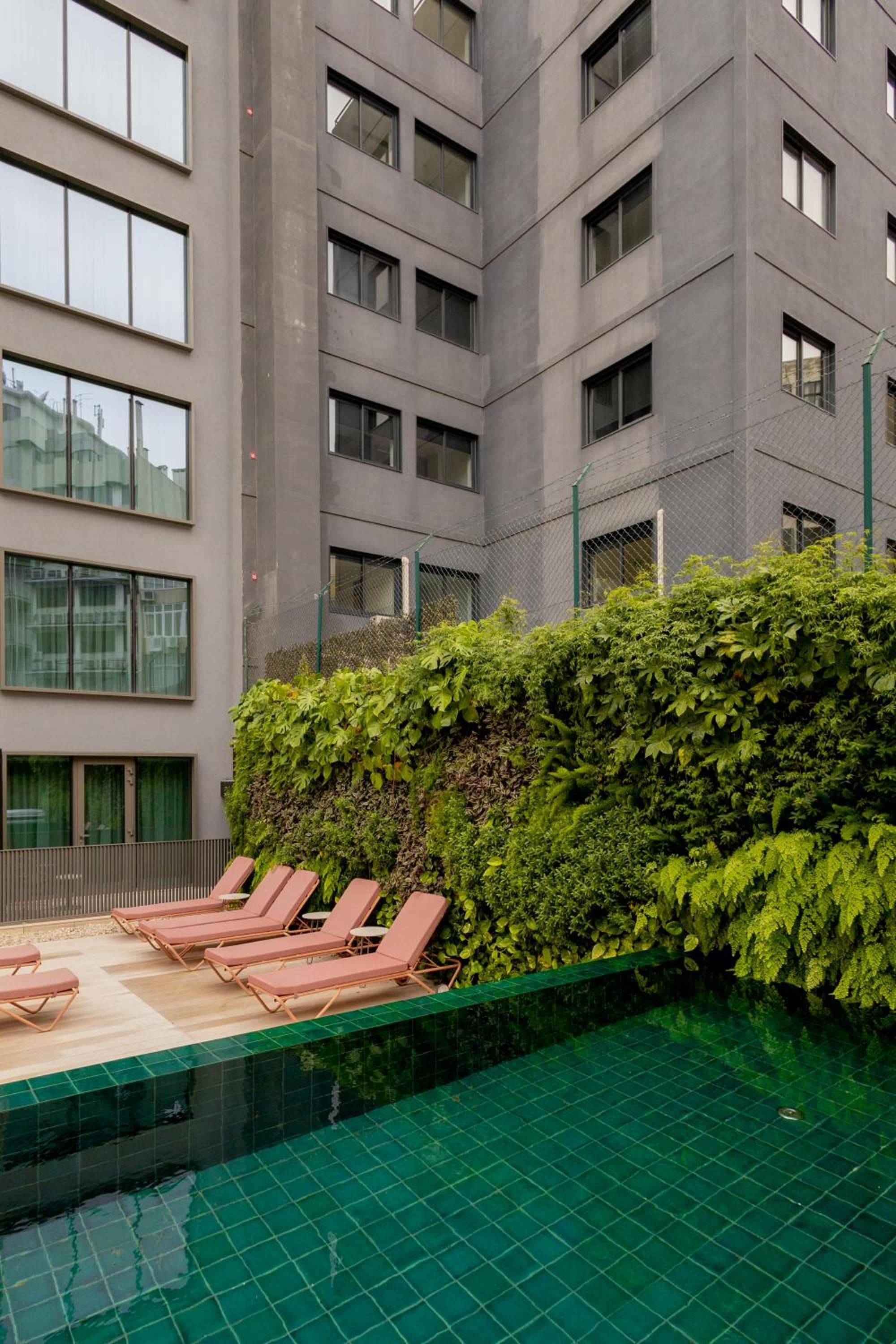 LUSTER Hotel — 23