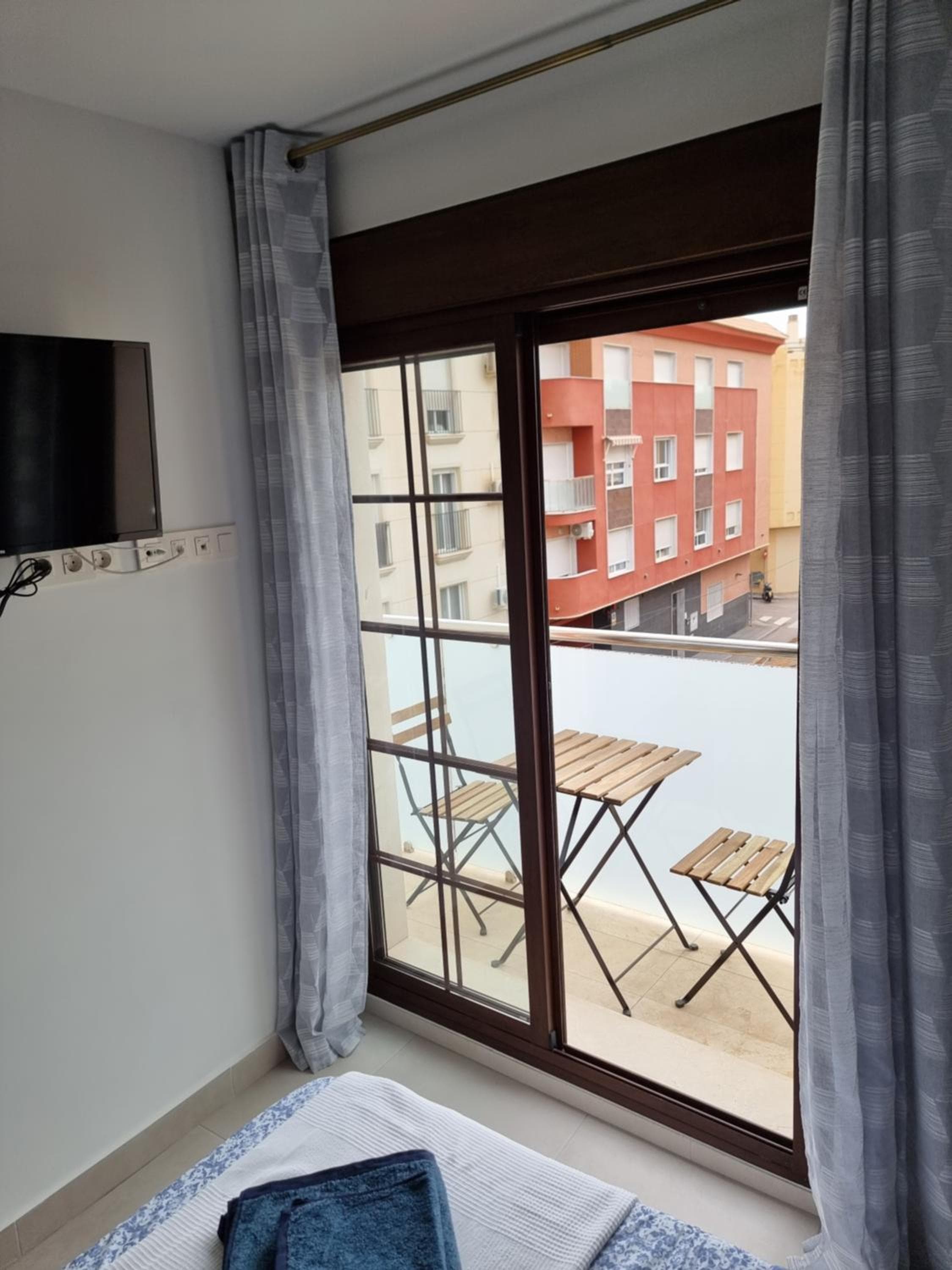 APARTAMENTOS ELEMAR free luggage storage — 22