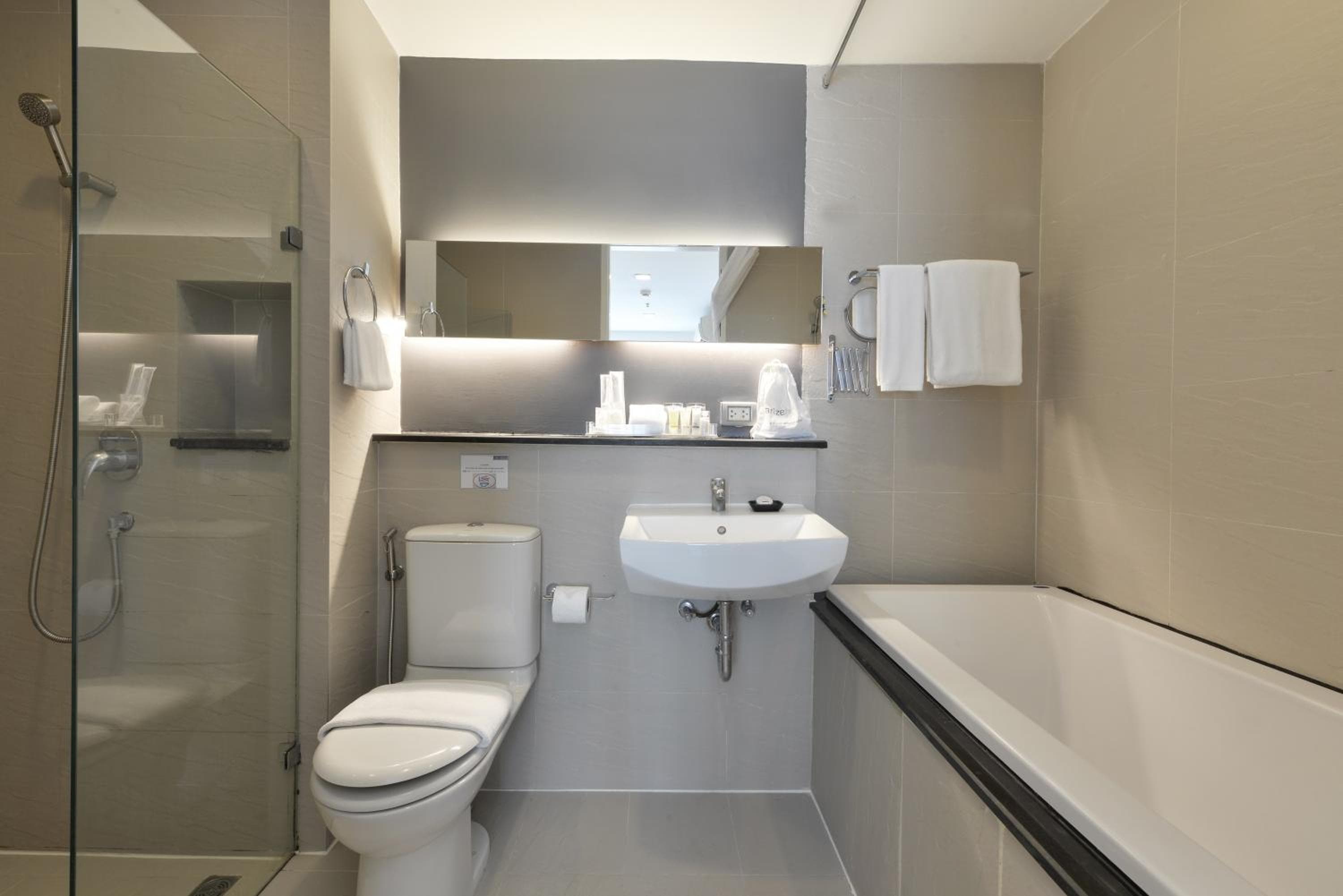 Arize Hotel Sukhumvit — 10