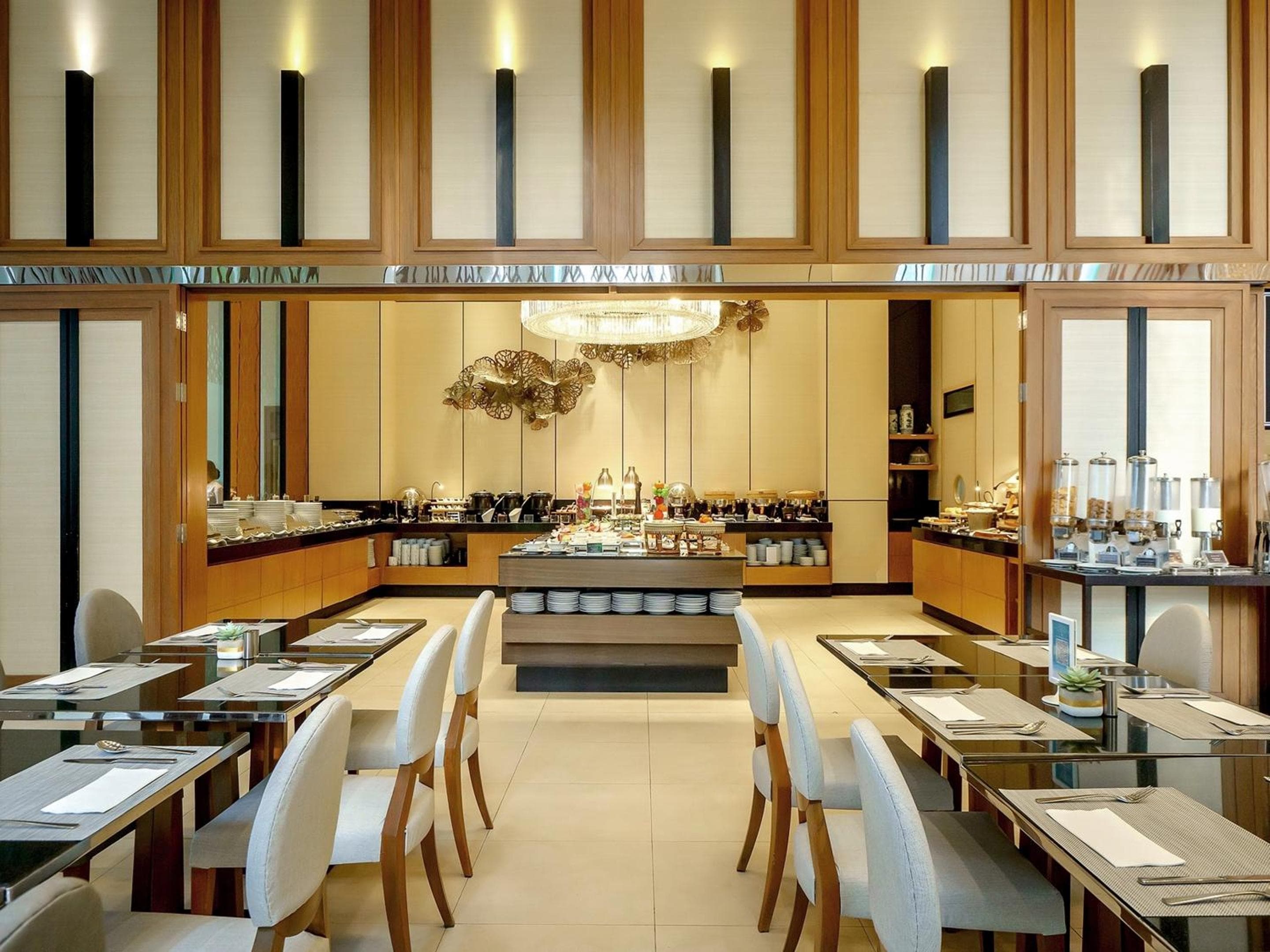 Grande Centre Point Ploenchit — 10