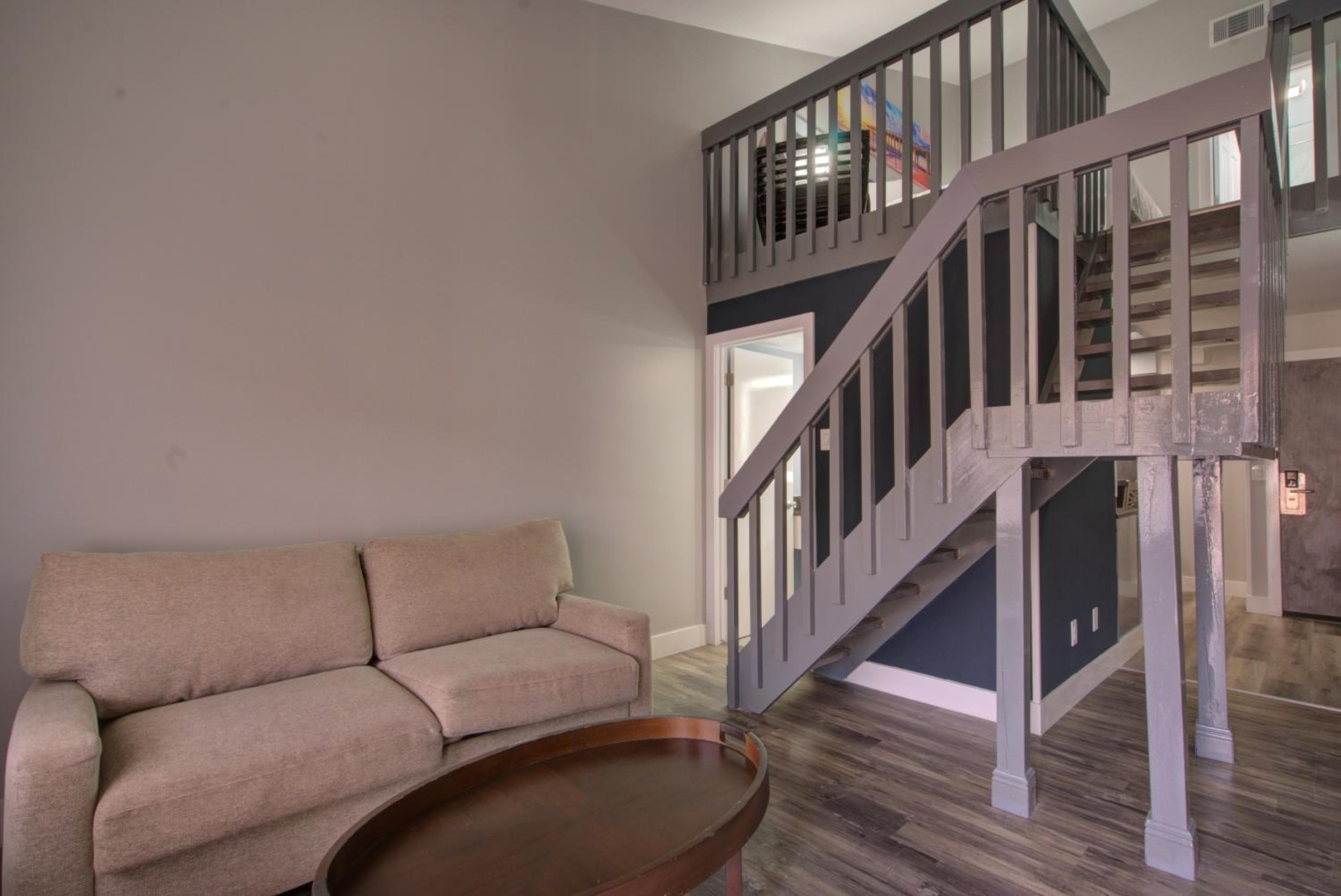Clarion Pointe Tampa-Brandon Near Fairgrounds and Casino — 6