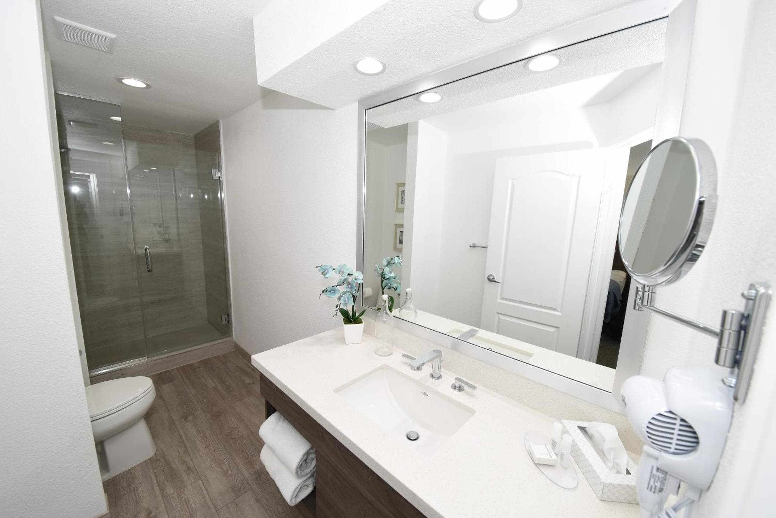 Serene Vegas Boutique Hotel Las Vegas — 30