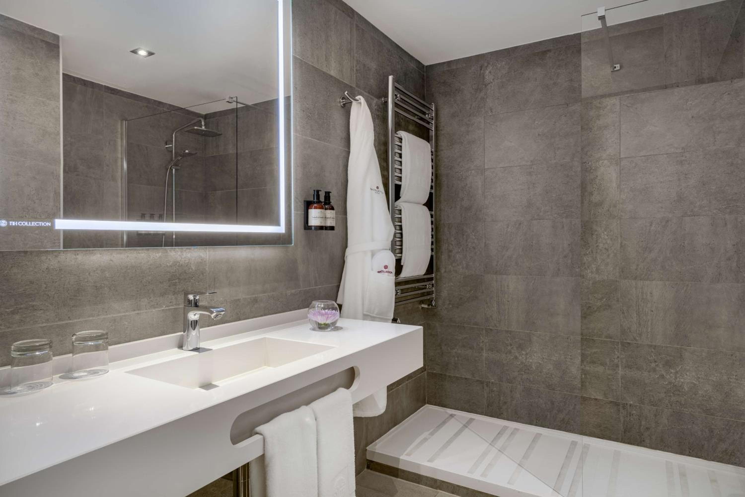 NH Collection Madrid Colón — 21