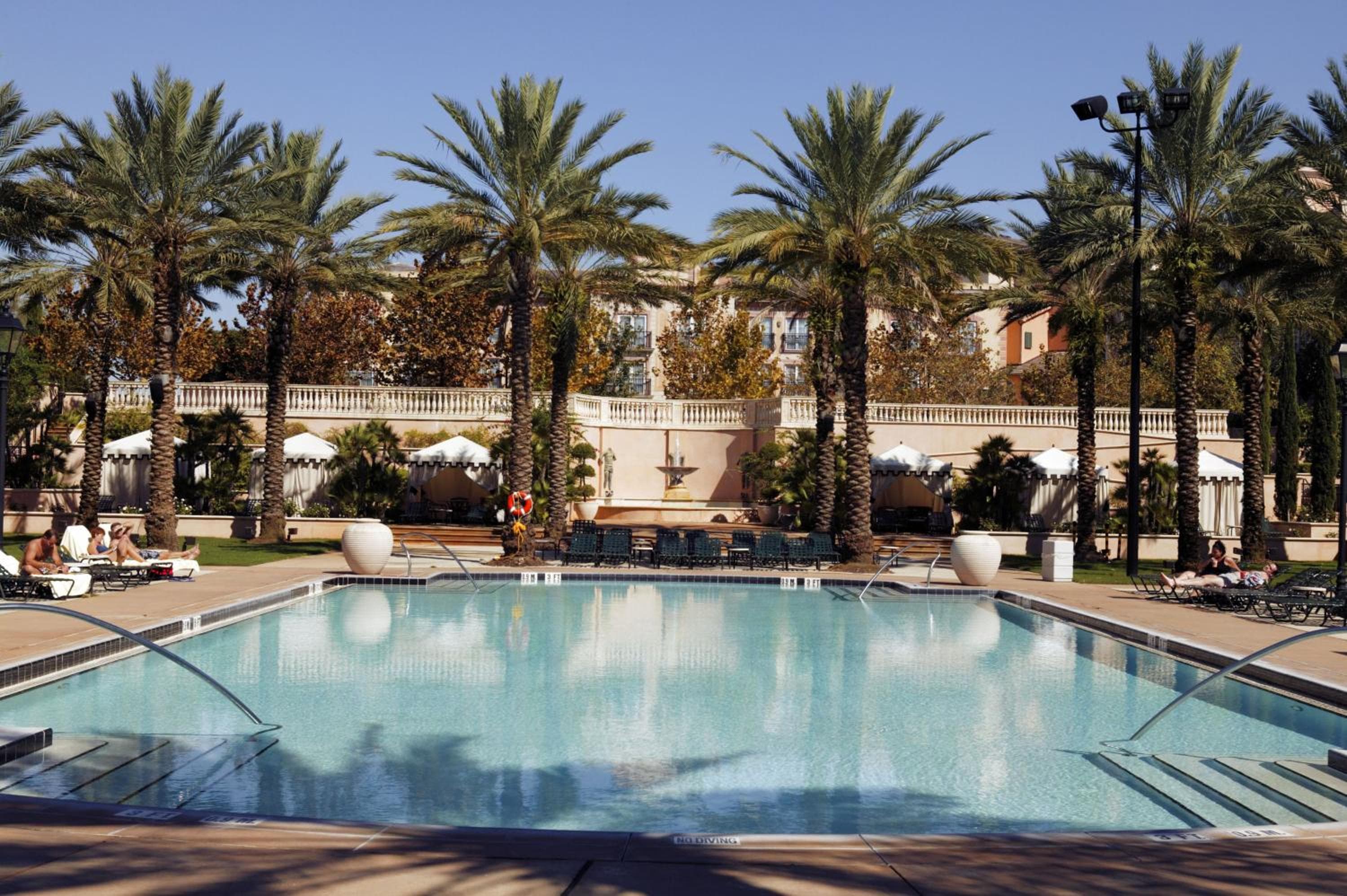 Universal's Loews Portofino Bay Hotel — 3