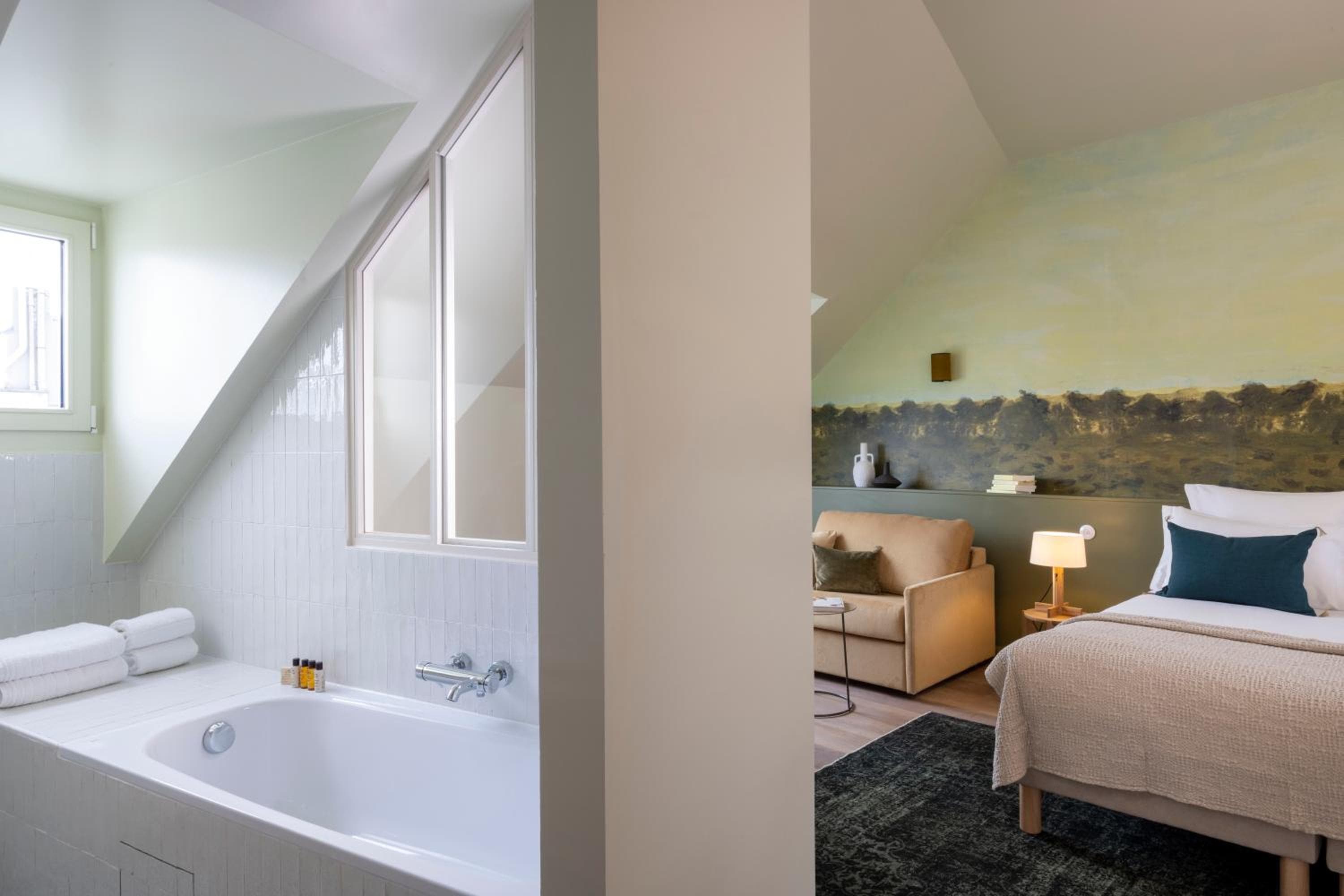 Le Petit Oberkampf Hotel & Spa — 23