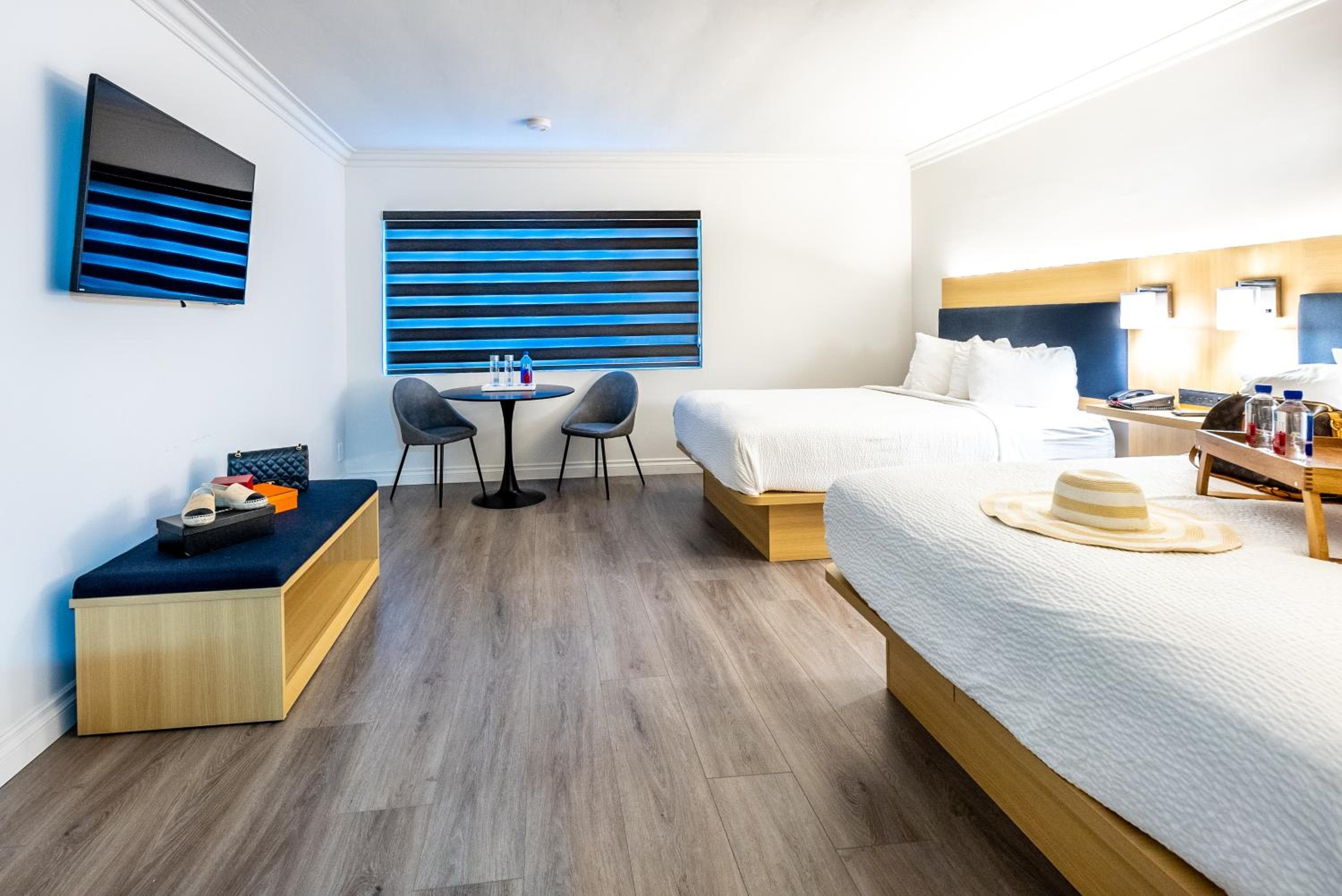 El hotel vivo — 24