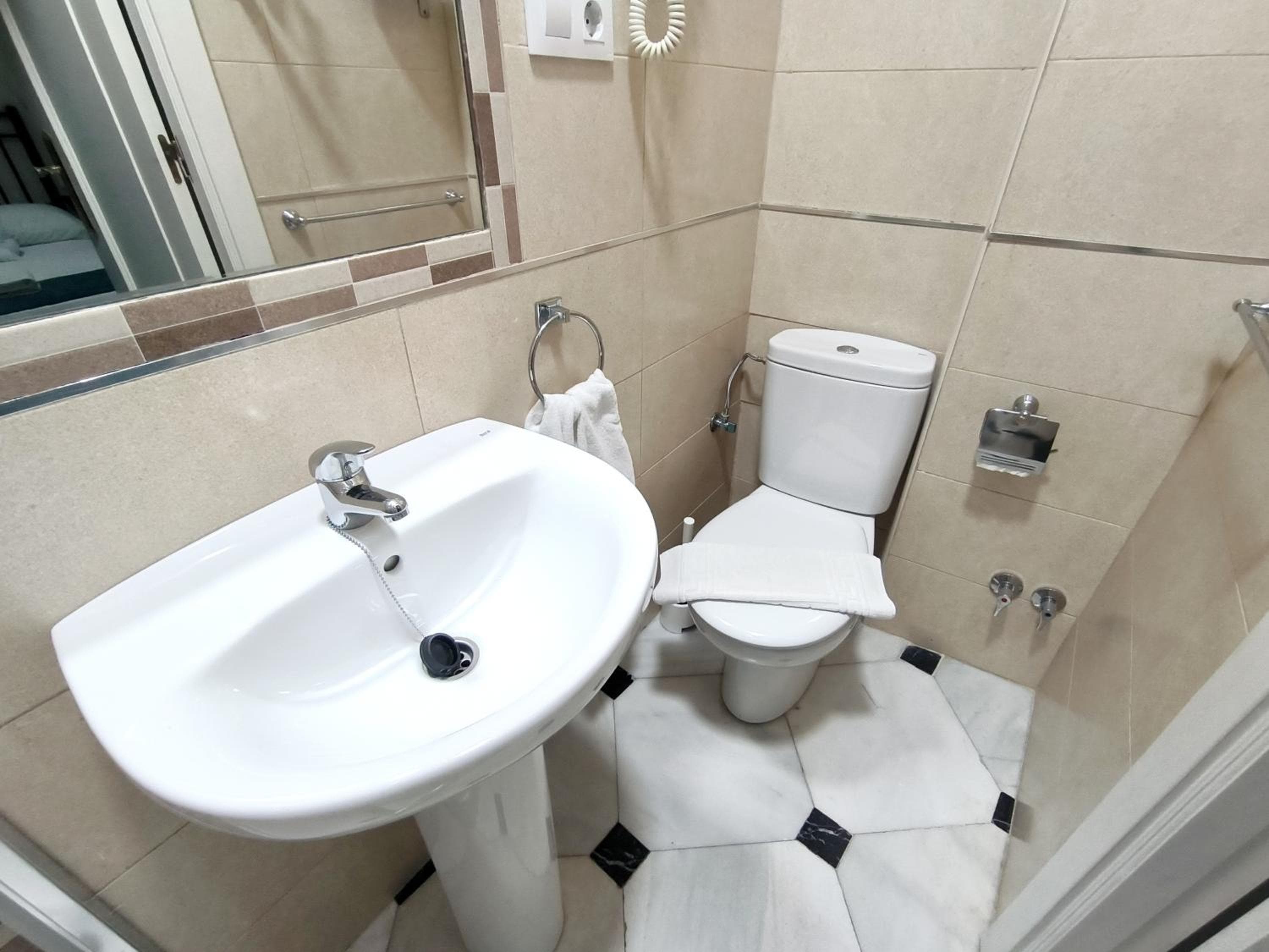 Pension Perez Montilla — 22