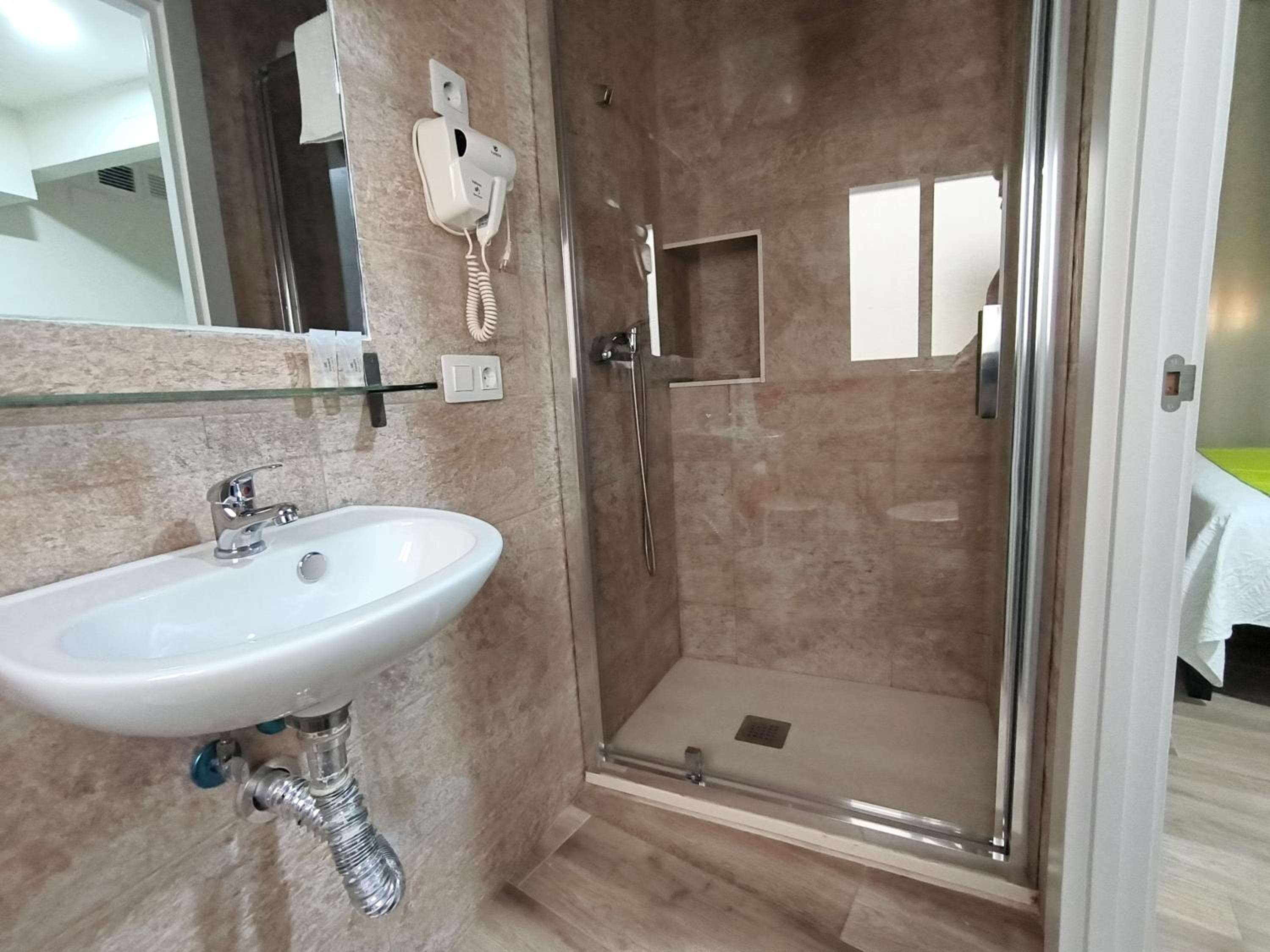 Pension Perez Montilla — 28