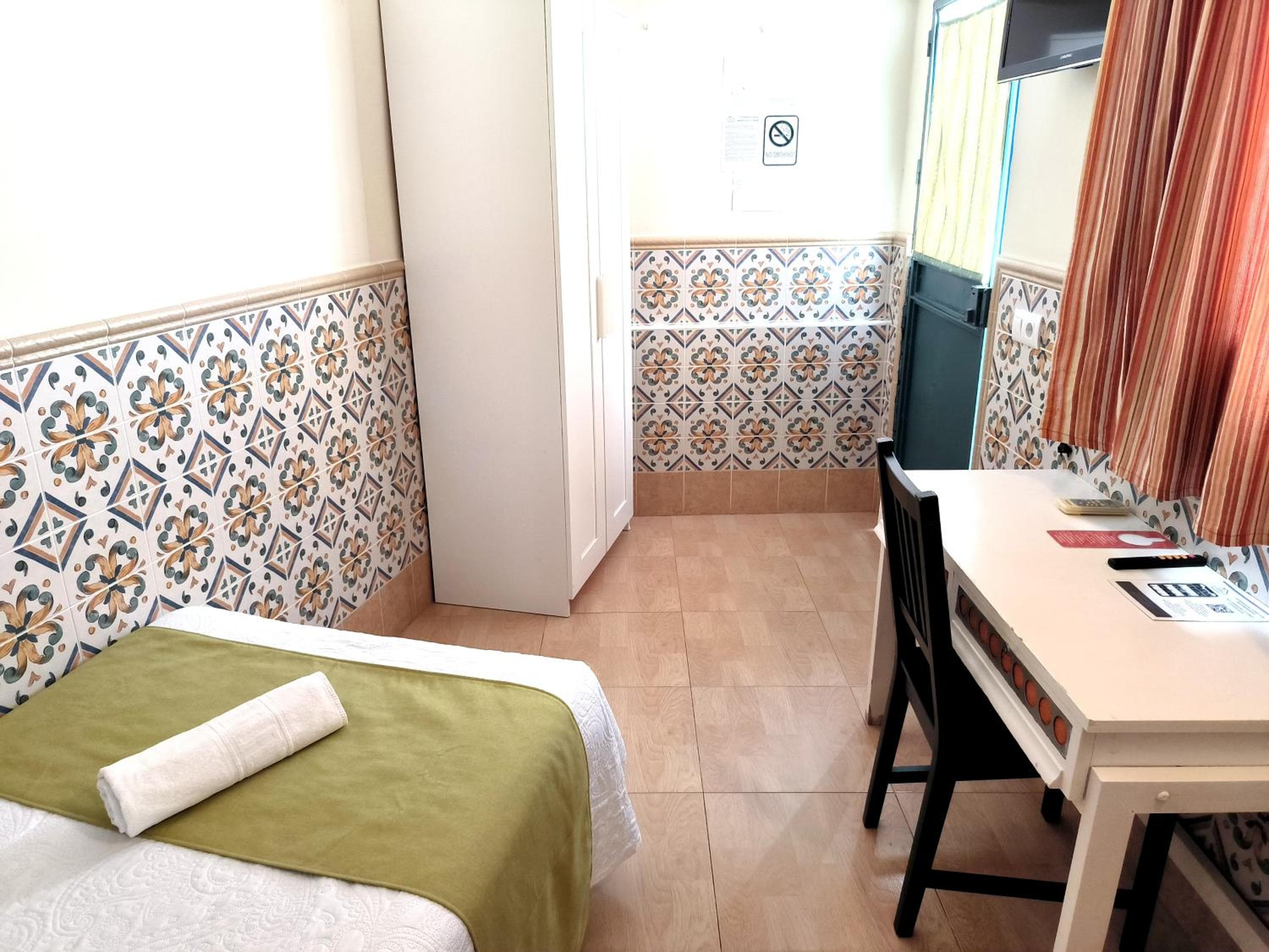 Pension Perez Montilla — 21