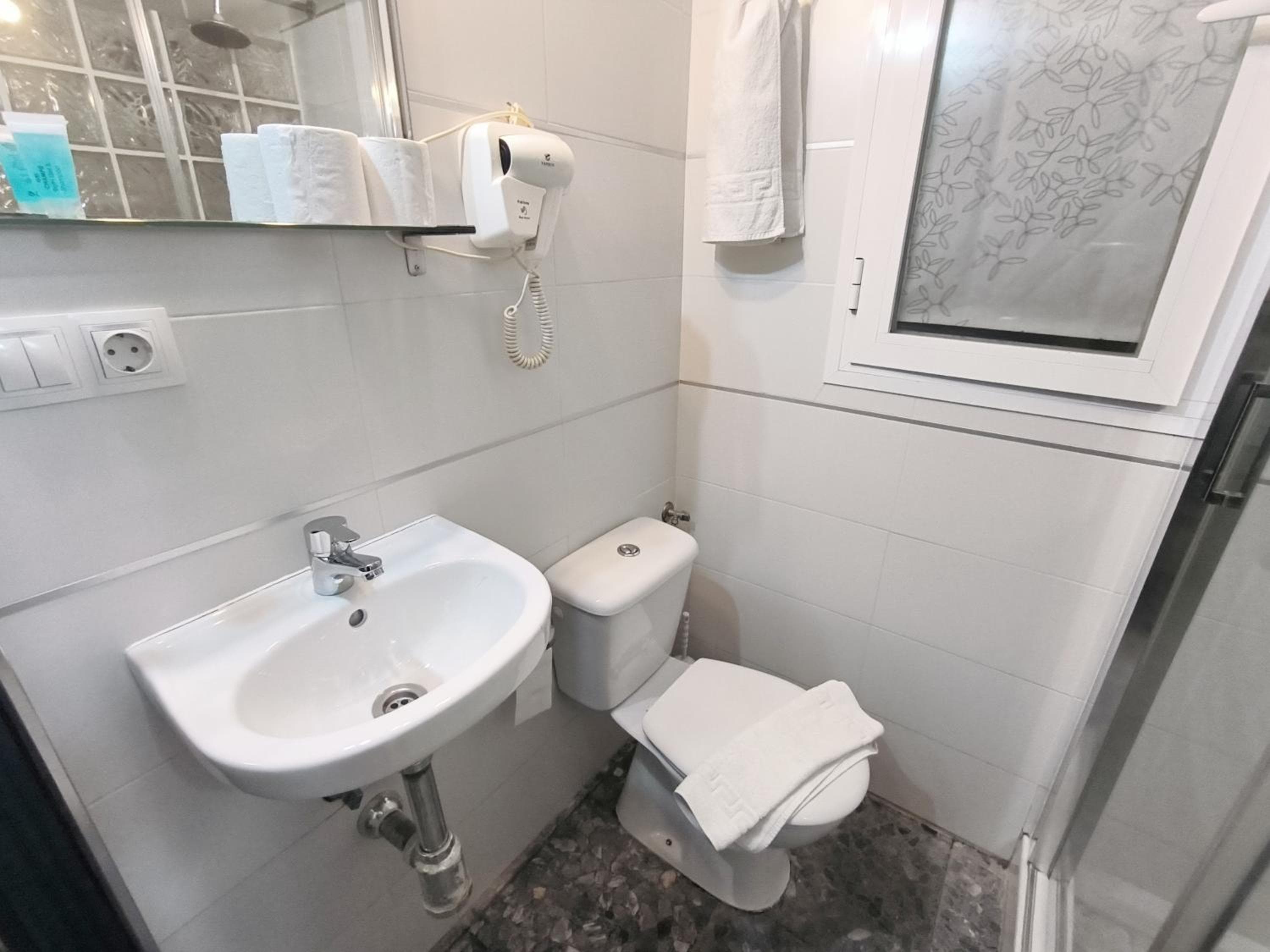 Pension Perez Montilla — 27