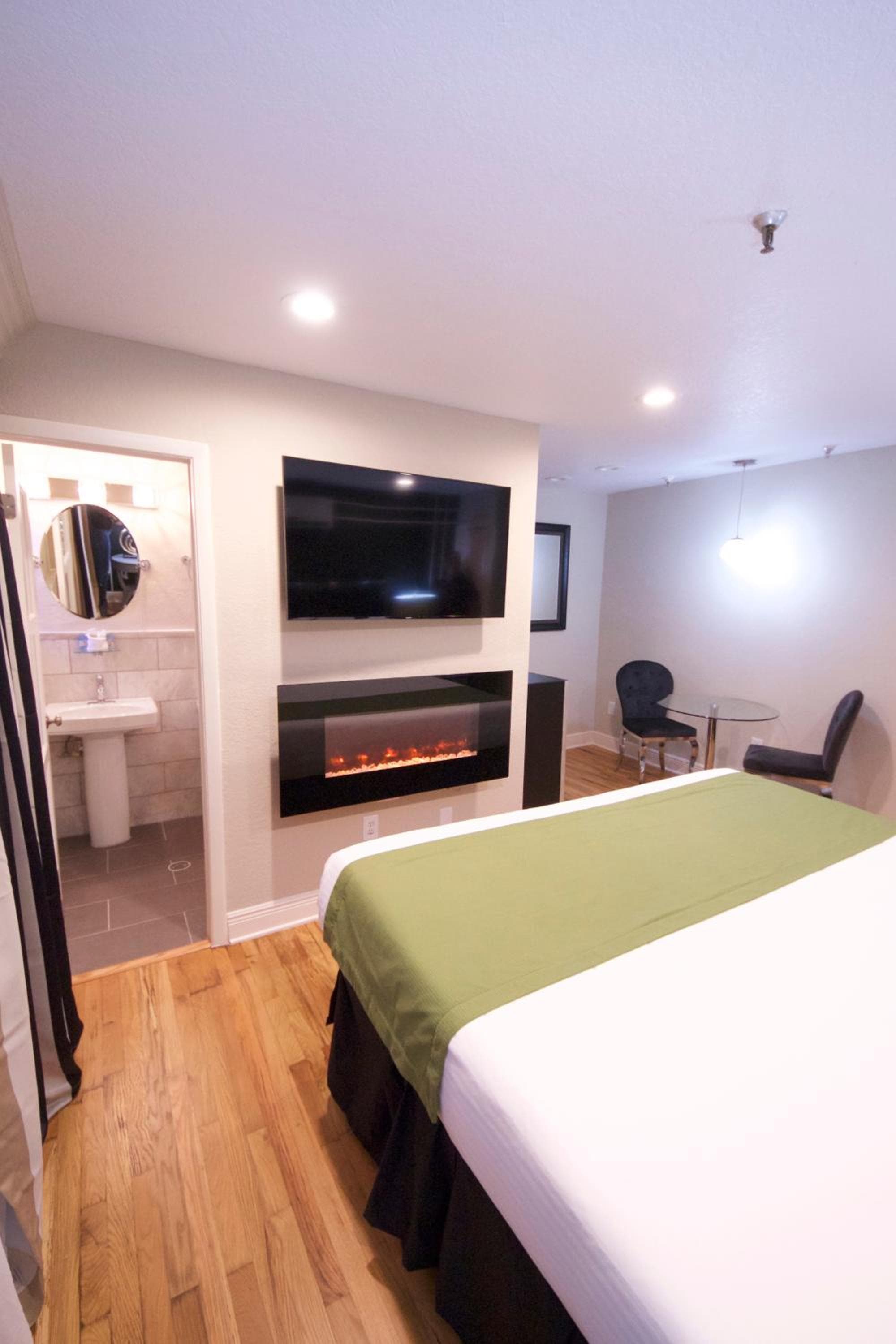 Hyde Park Hotel — 29