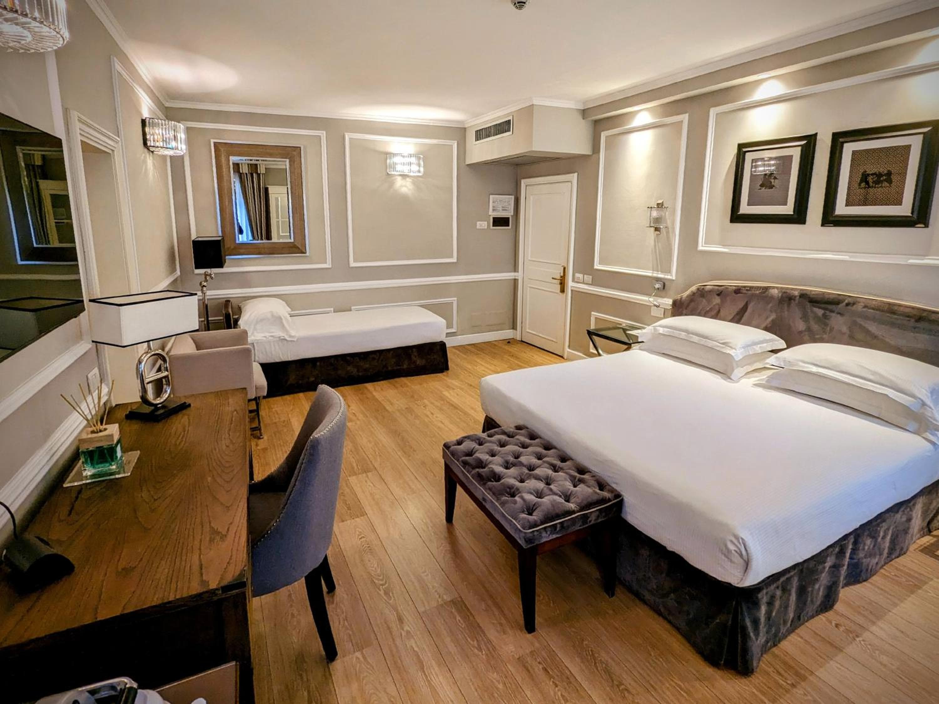 FH55 Hotel Calzaiuoli hotel, Via Calzaiuoli 6, Florence, Italy — photo 3