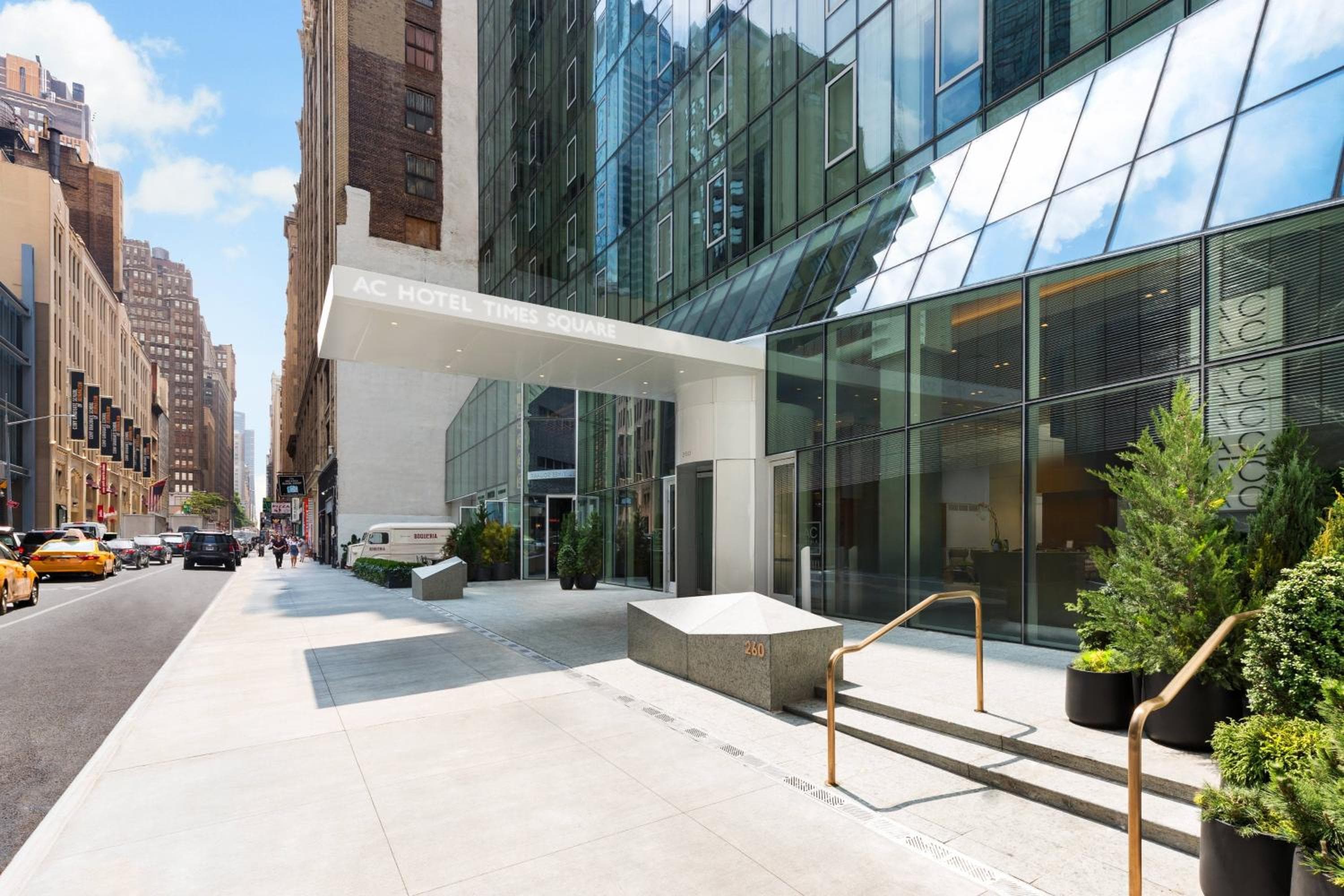 AC Hotel by Marriott New York Times Square — 3