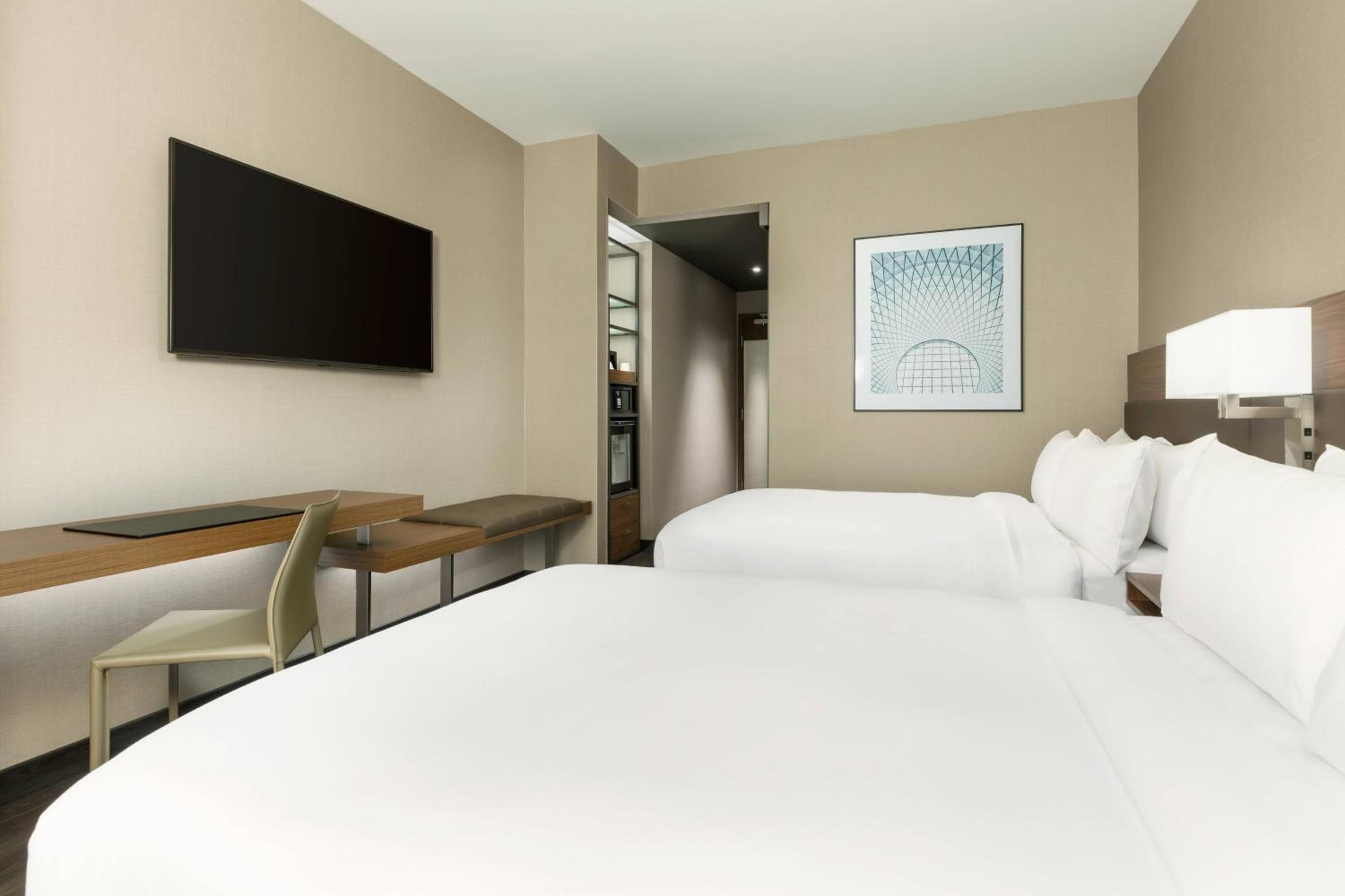 AC Hotel by Marriott New York Times Square — 13