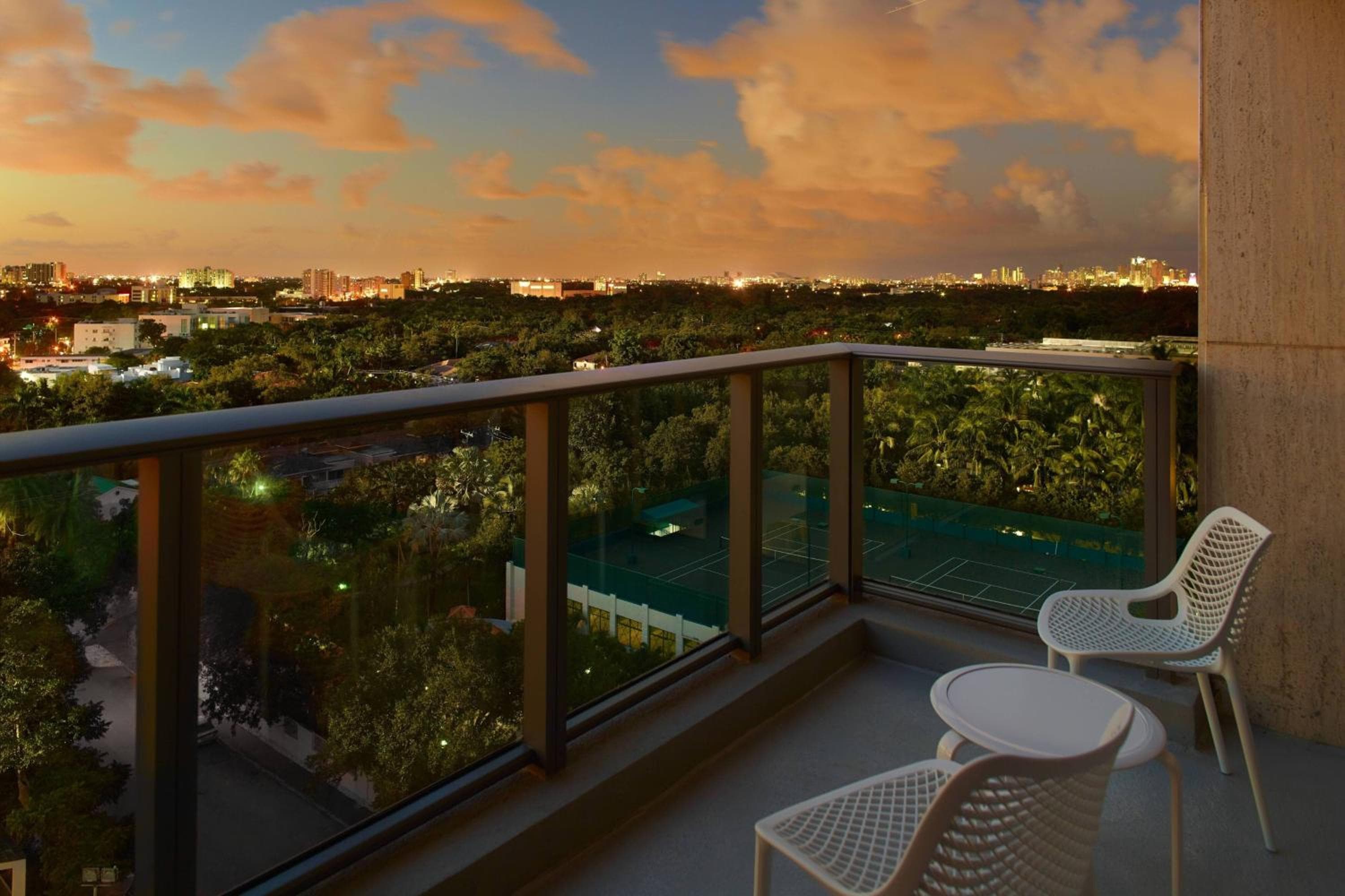 Courtyard Miami Coconut Grove — 9