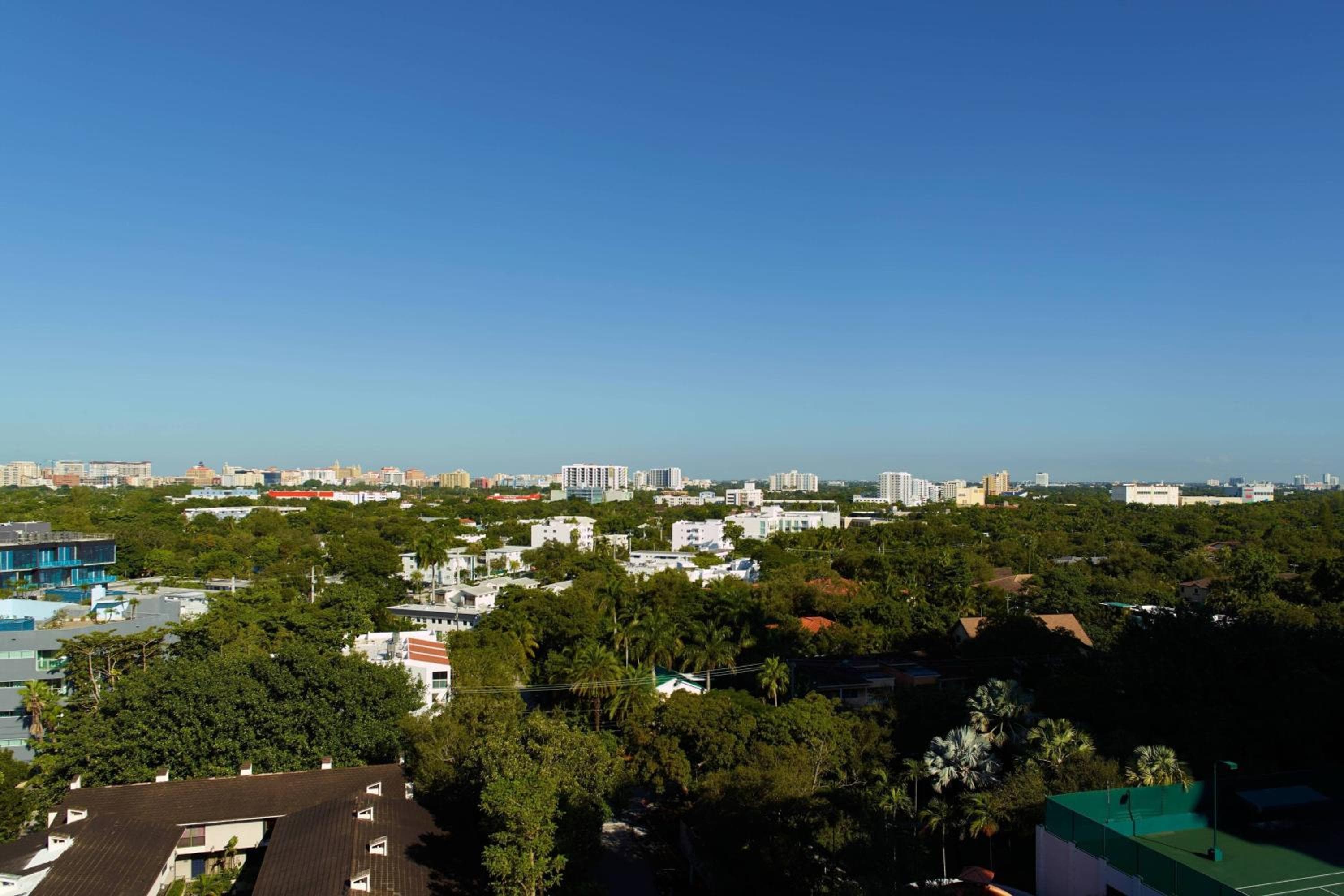 Courtyard Miami Coconut Grove — 11