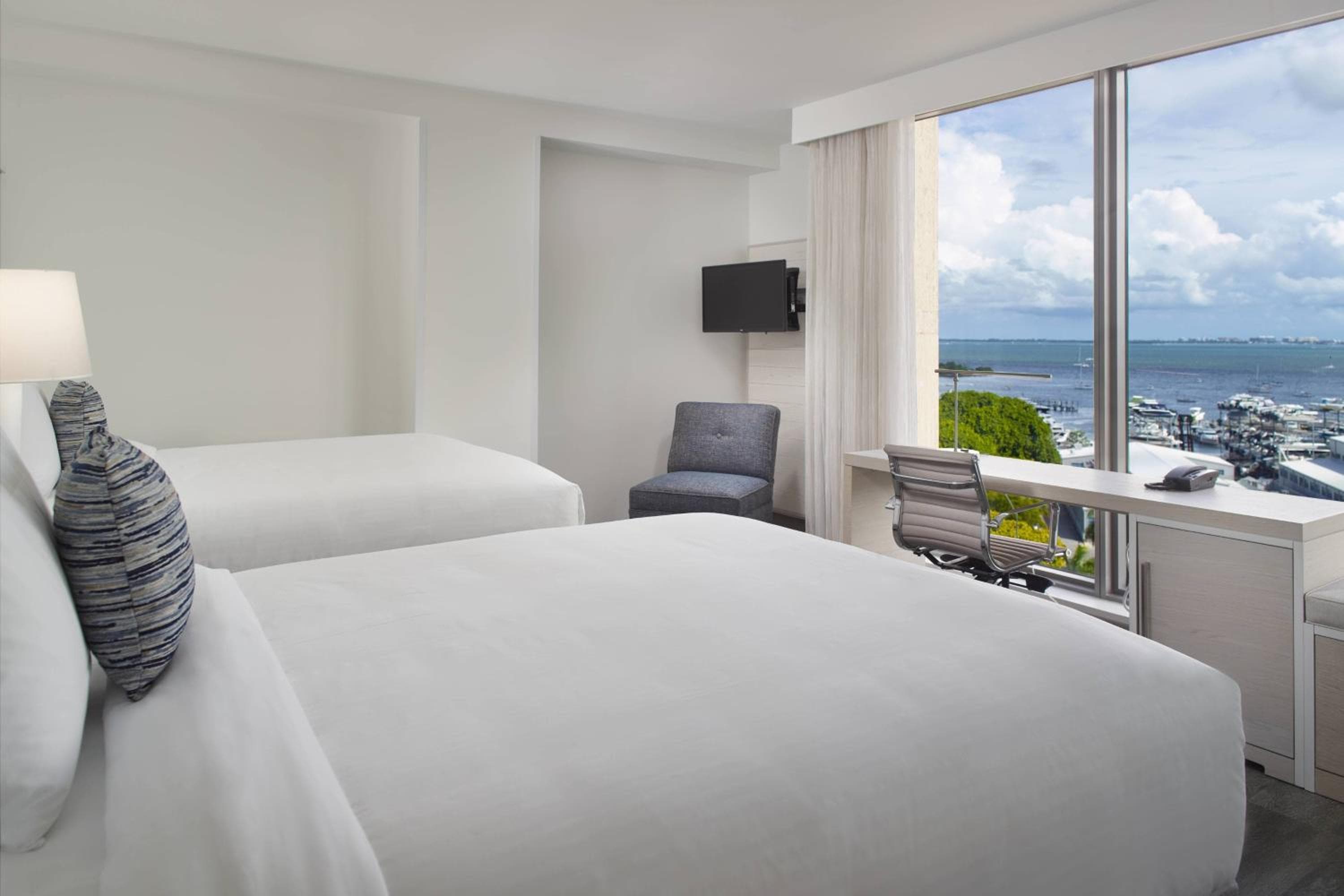 Courtyard Miami Coconut Grove — 17