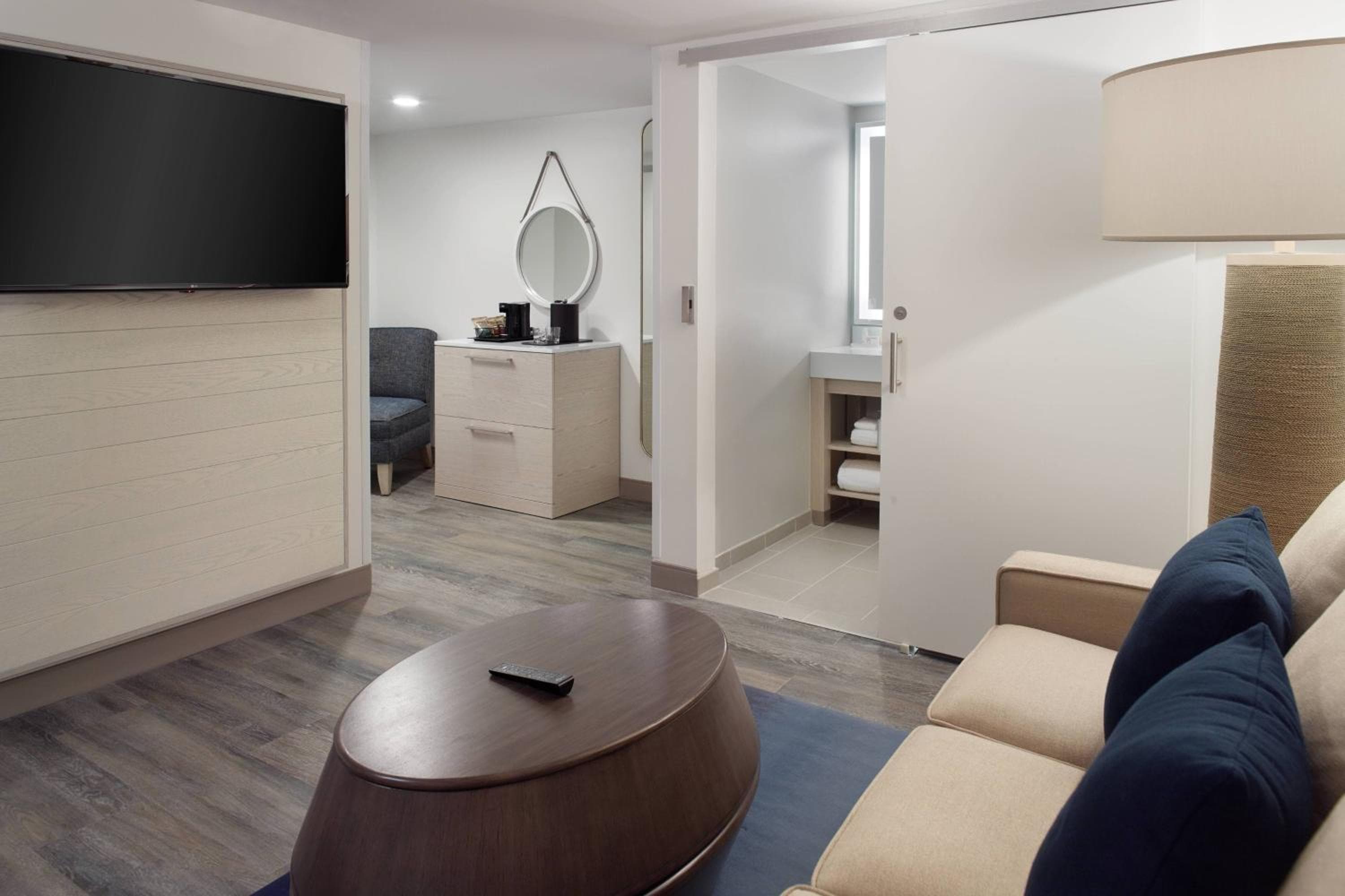 Courtyard Miami Coconut Grove — 18