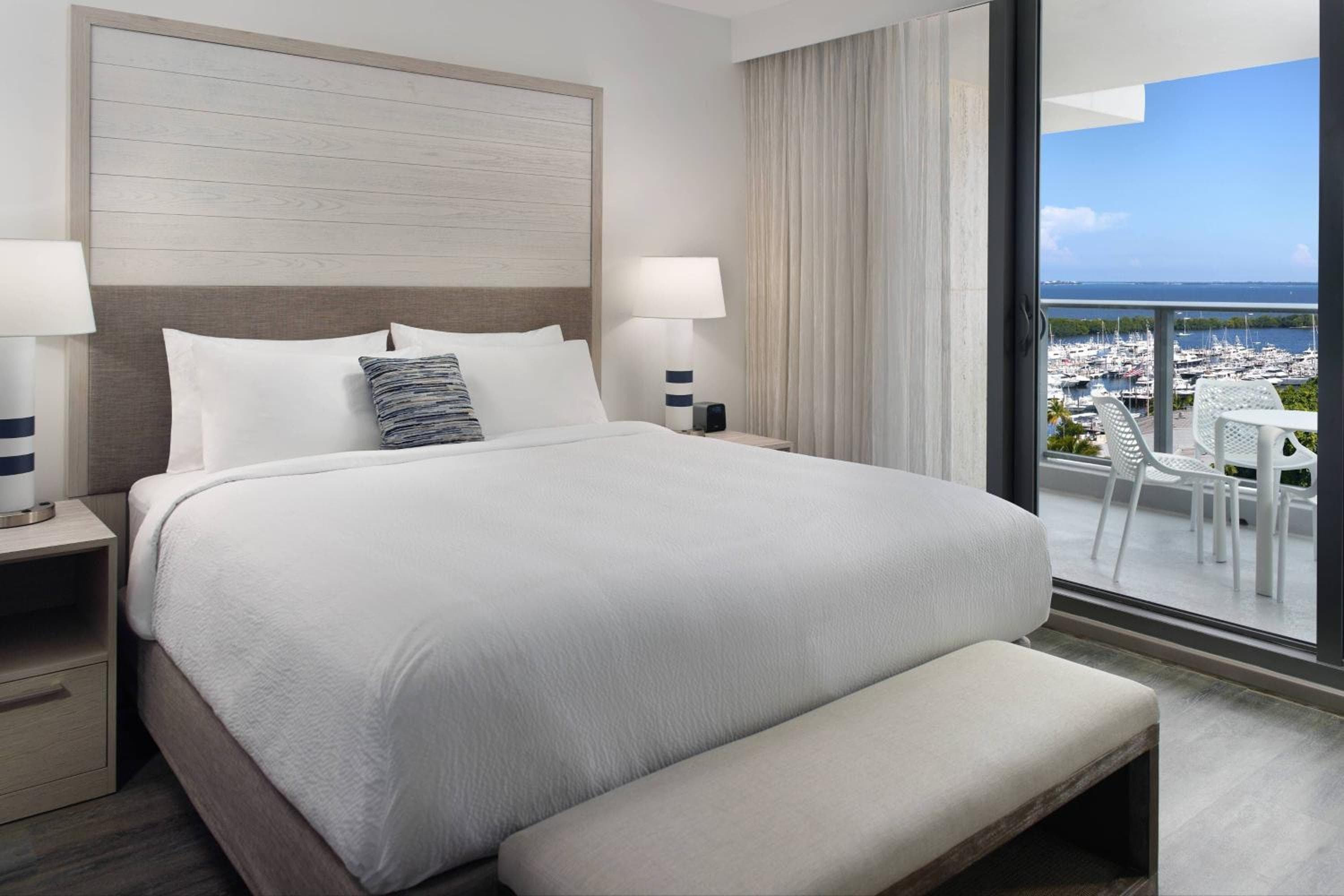 Courtyard Miami Coconut Grove — 20