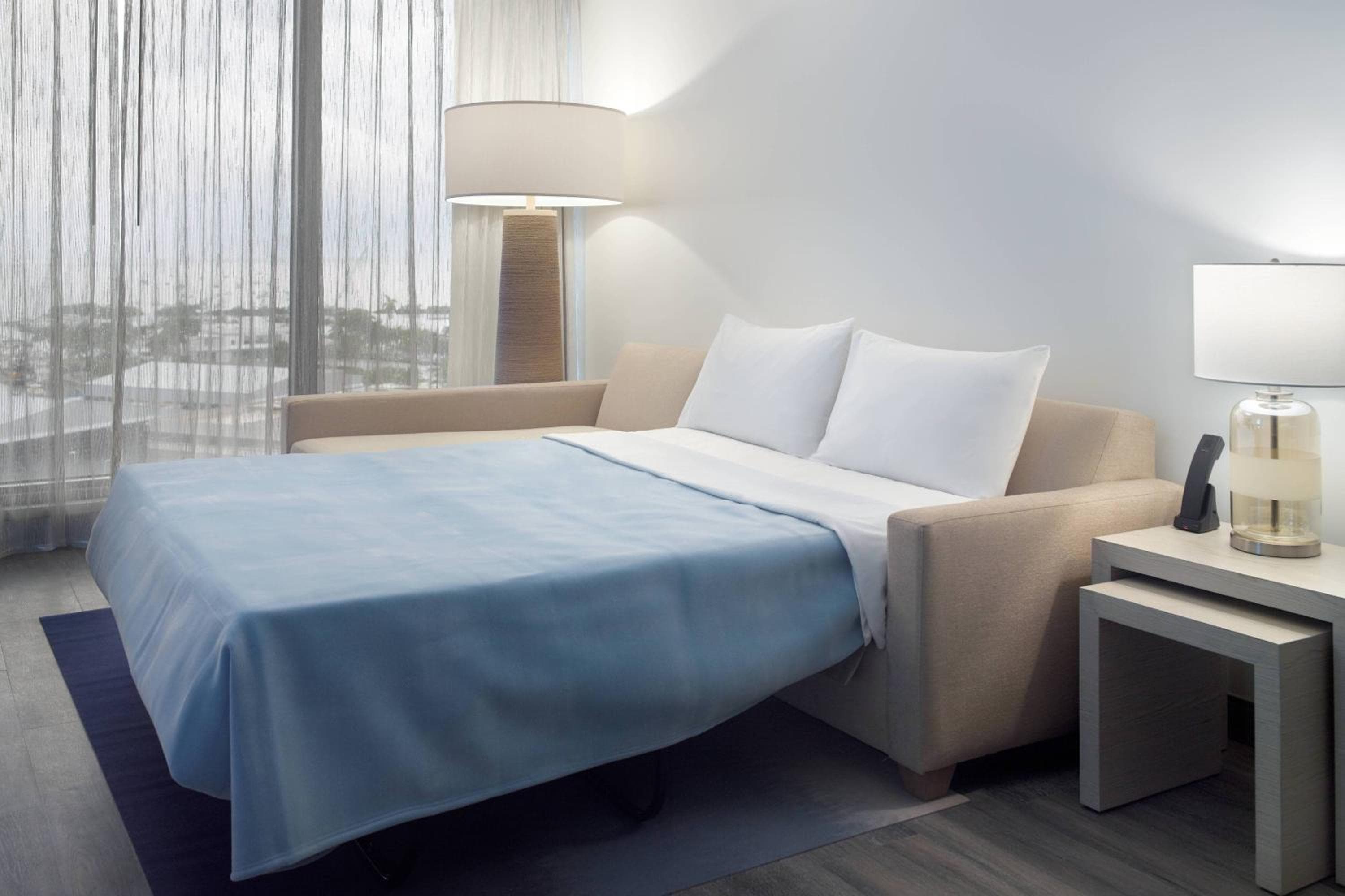 Courtyard Miami Coconut Grove — 22