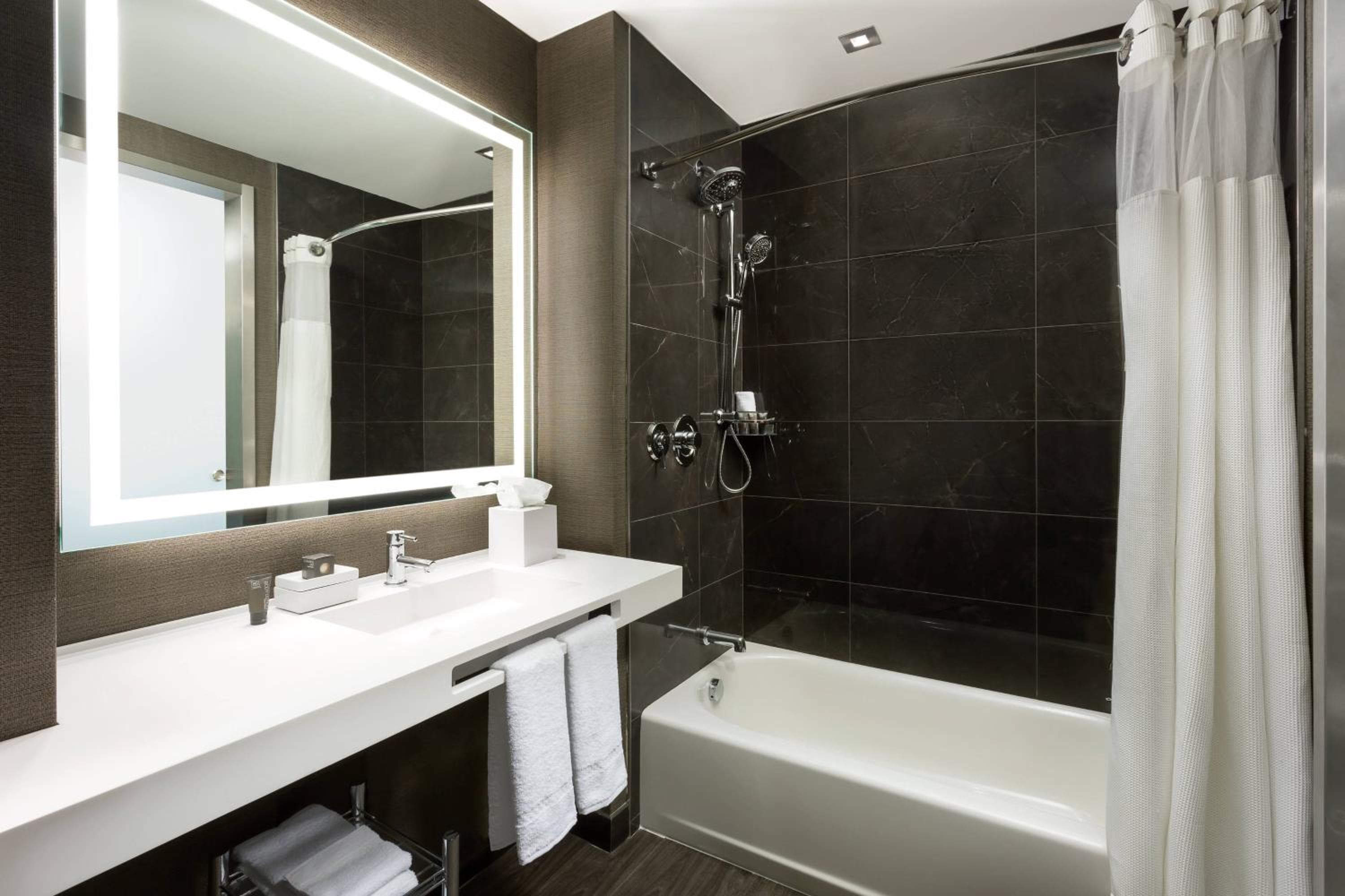 AC Hotel by Marriott New York Times Square — 25