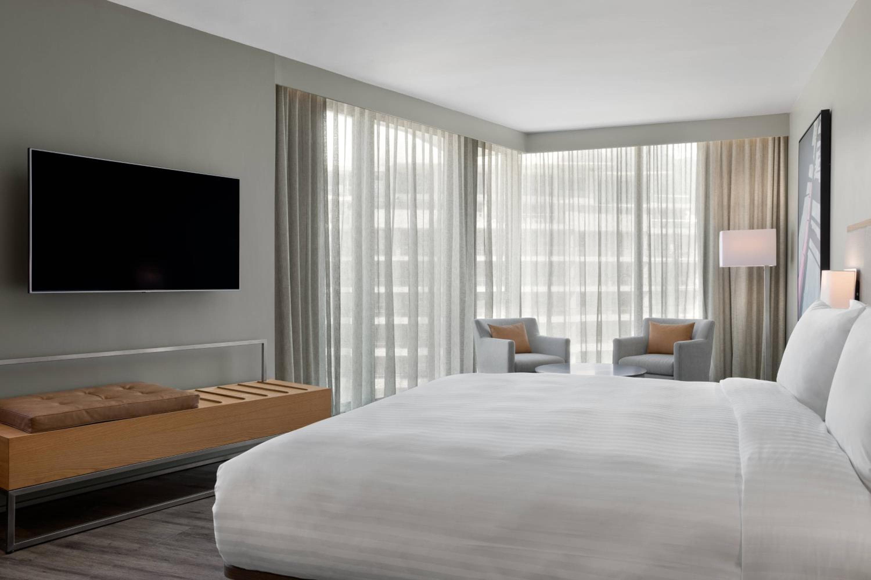 AC Hotel by Marriott Cape Town Waterfront hotel, Dockrail Road, Foreshore, Cape Town, South Africa — photo 8