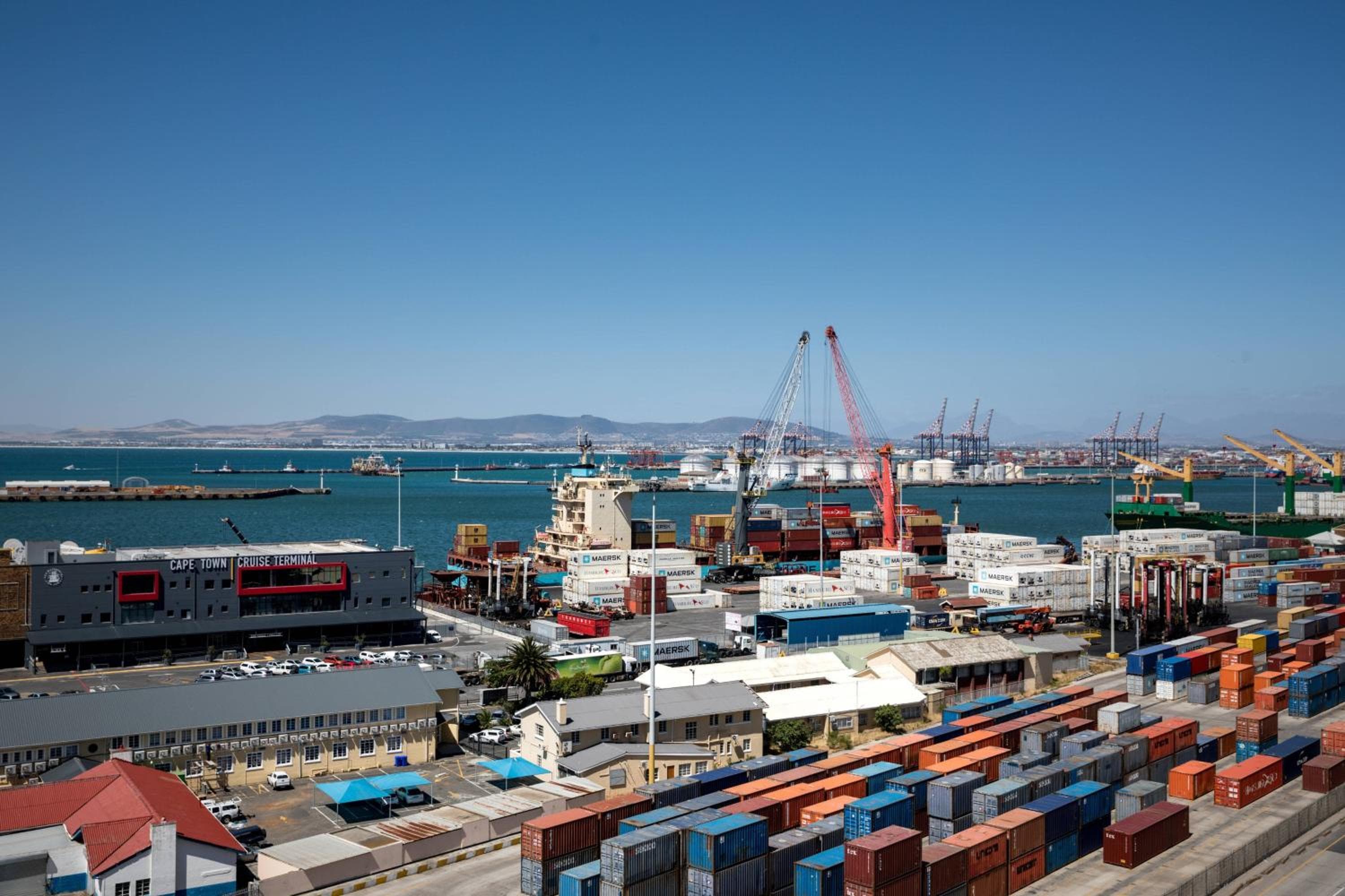 AC Hotel by Marriott Cape Town Waterfront hotel, Dockrail Road, Foreshore, Cape Town, South Africa — photo 31