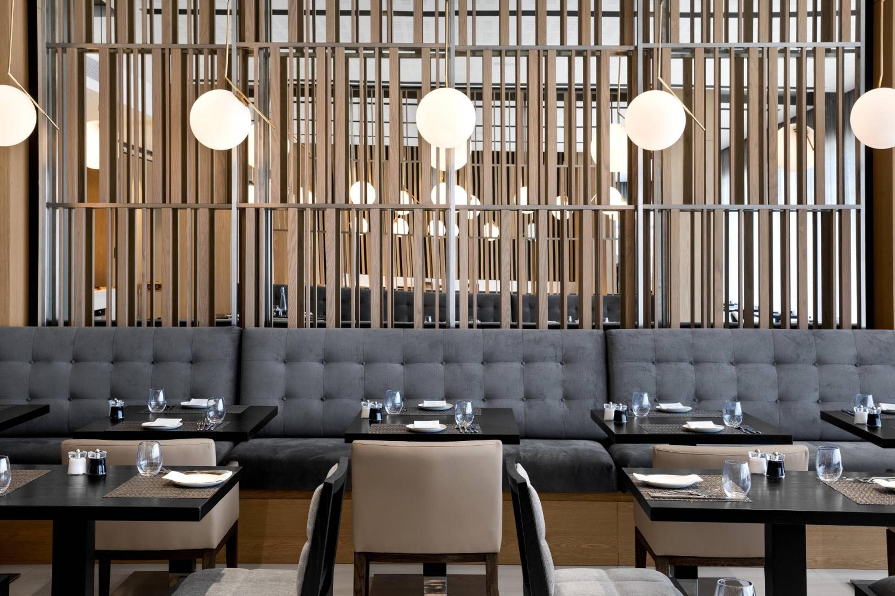 AC Hotel by Marriott Cape Town Waterfront hotel, Dockrail Road, Foreshore, Cape Town, South Africa — photo 41