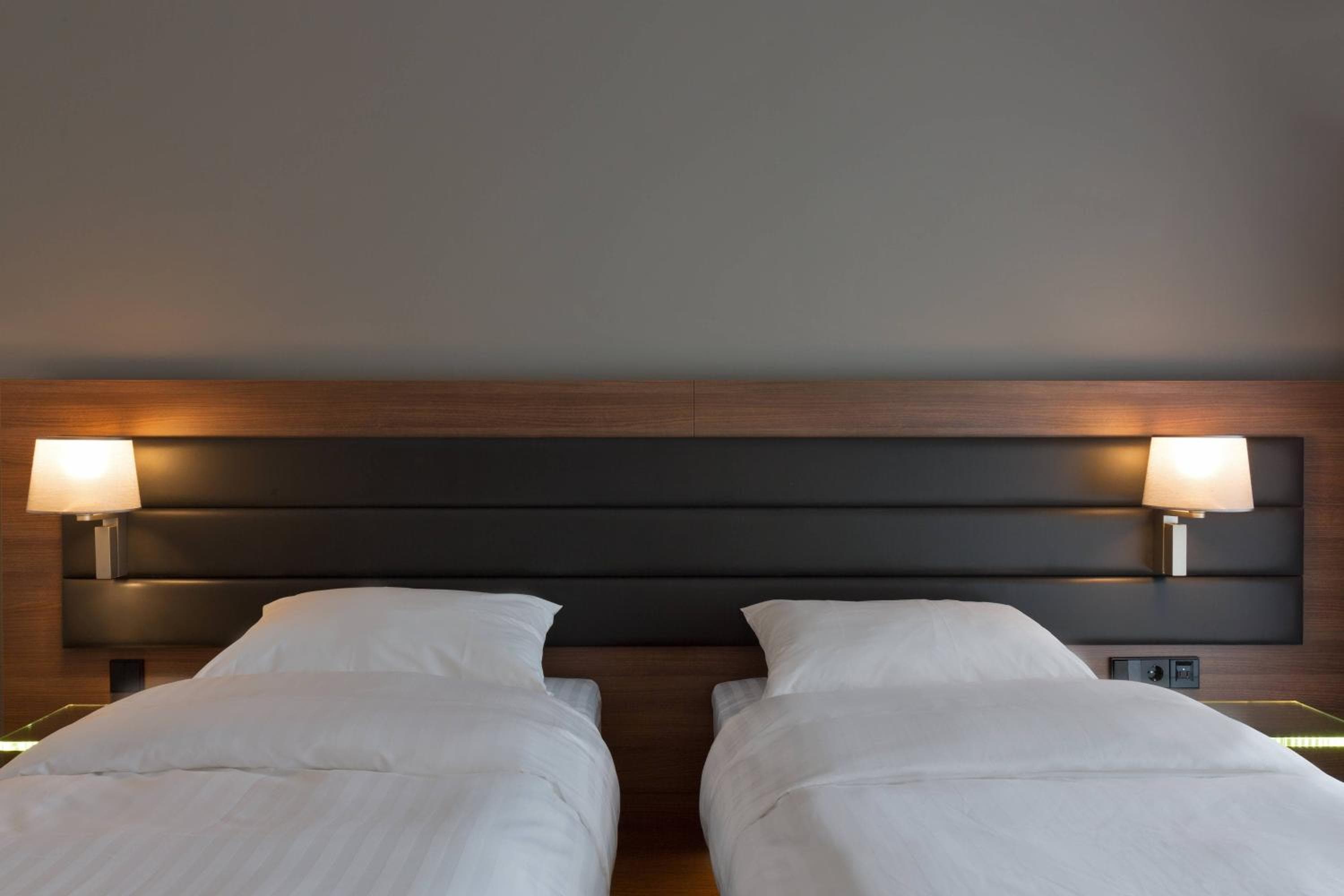 Moxy Amsterdam Houthavens — 24