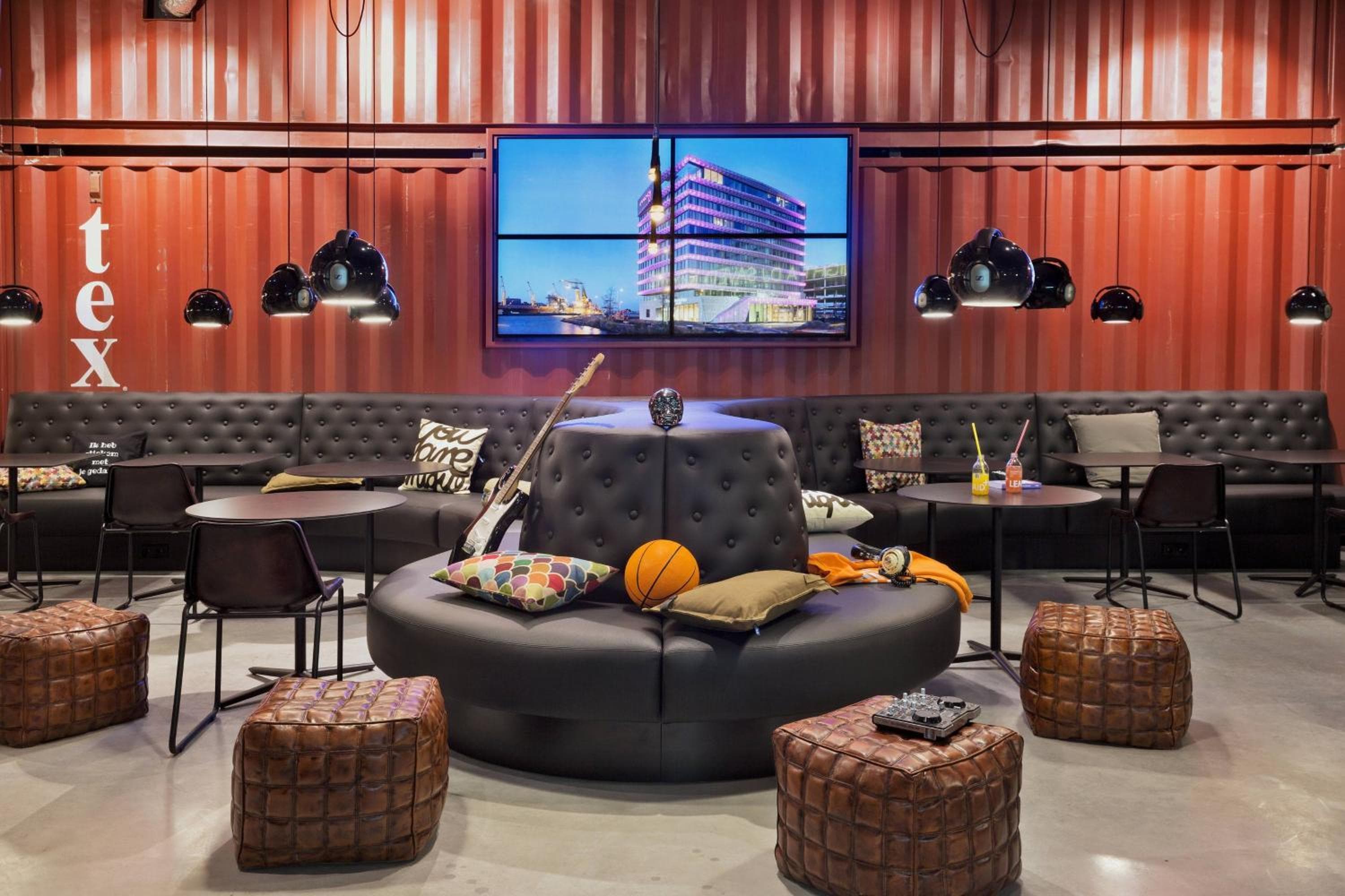 Moxy Amsterdam Houthavens — 30