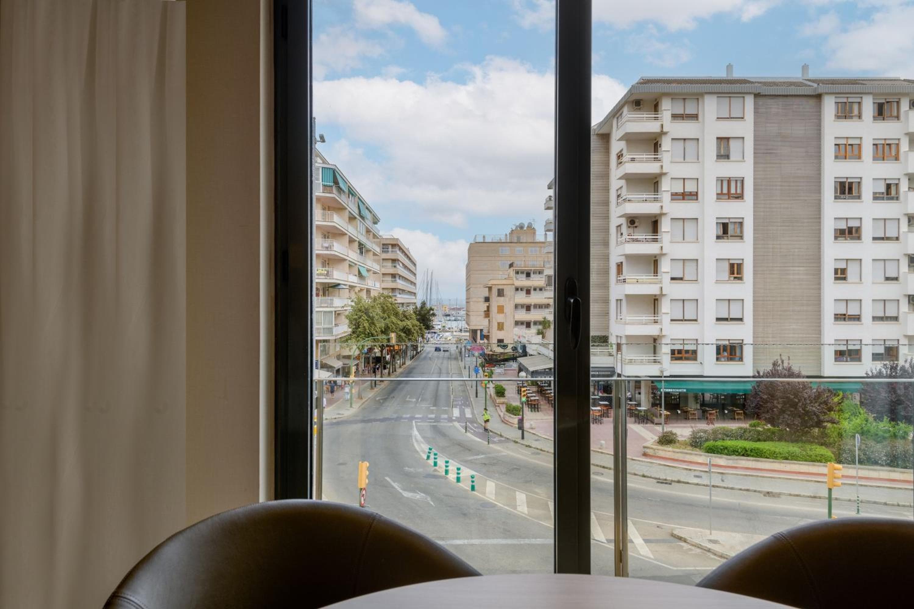 AC Hotel Ciutat de Palma by Marriott — 9
