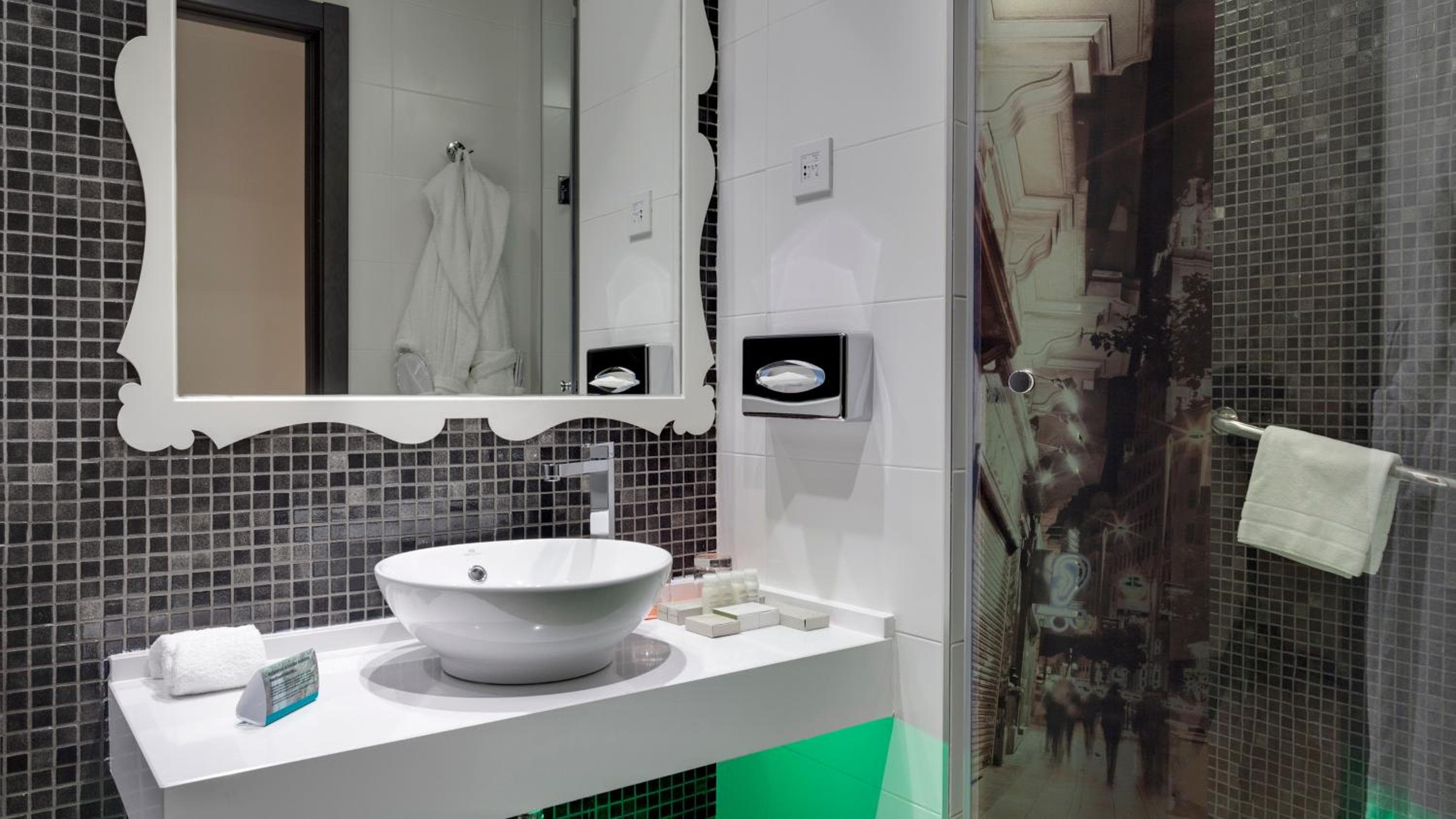 Hotel Indigo Madrid - Gran Vía by IHG — 26