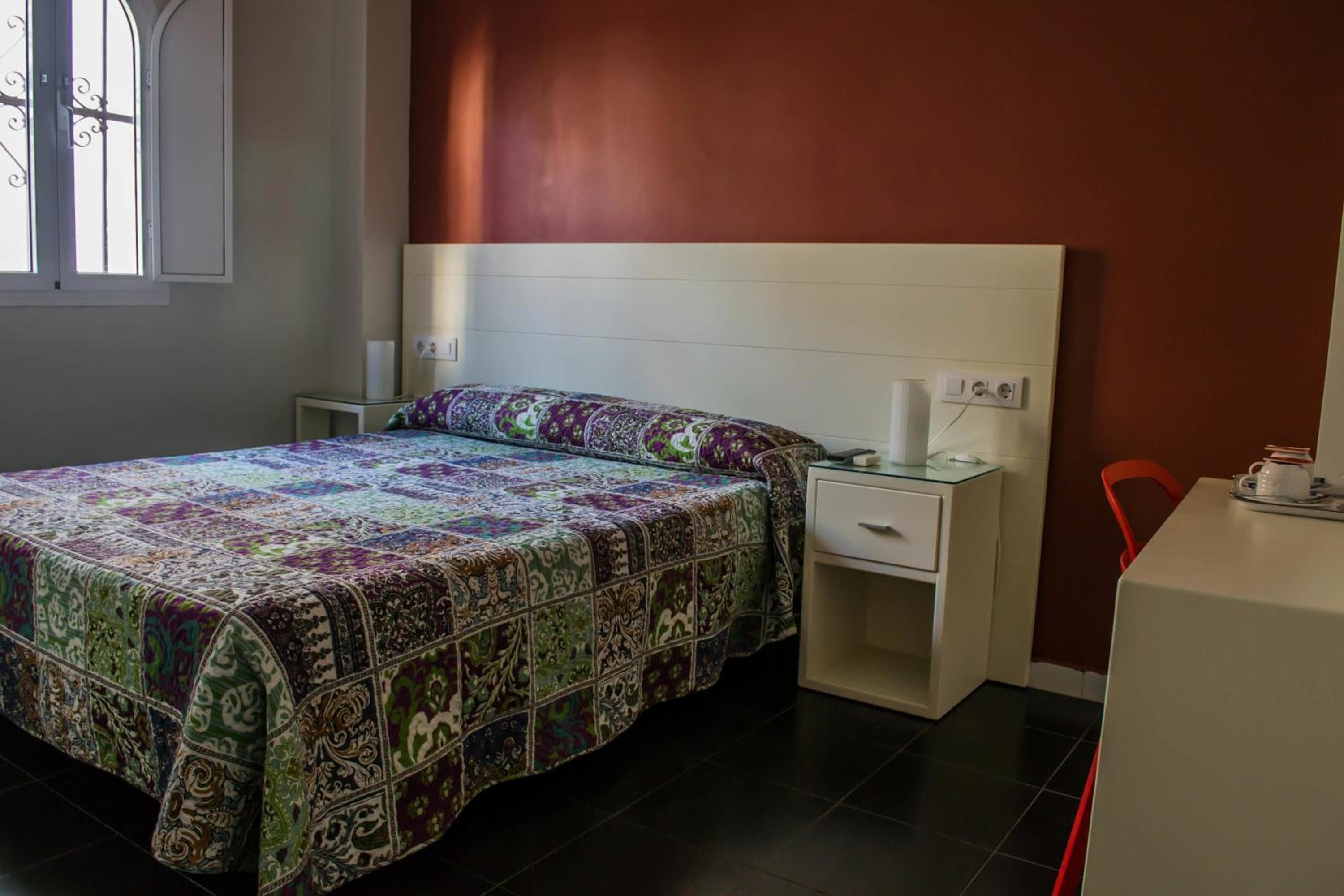Hostal San Vicente II — 4