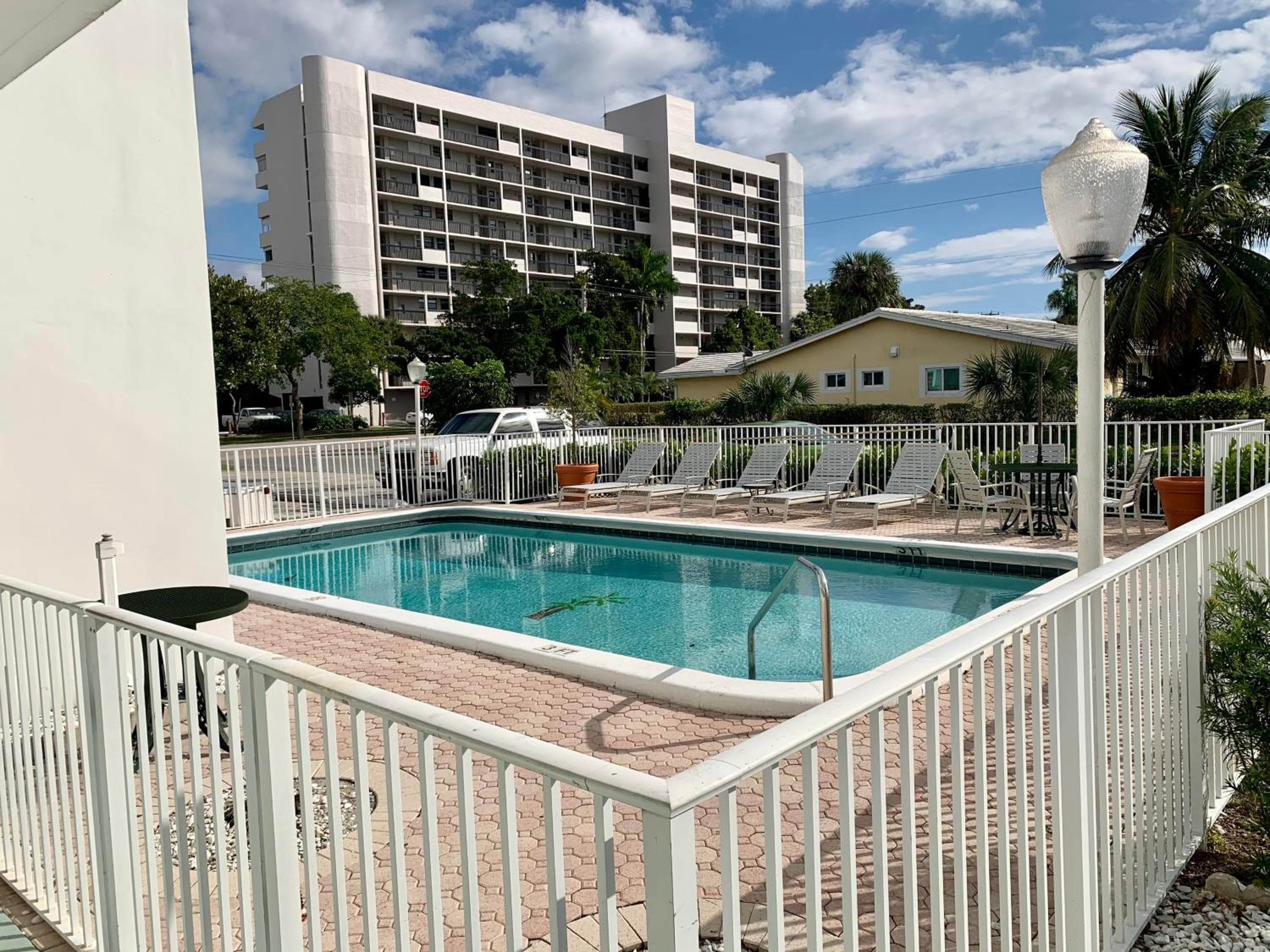 Bayview Regency Apartments By Lowkl — 26
