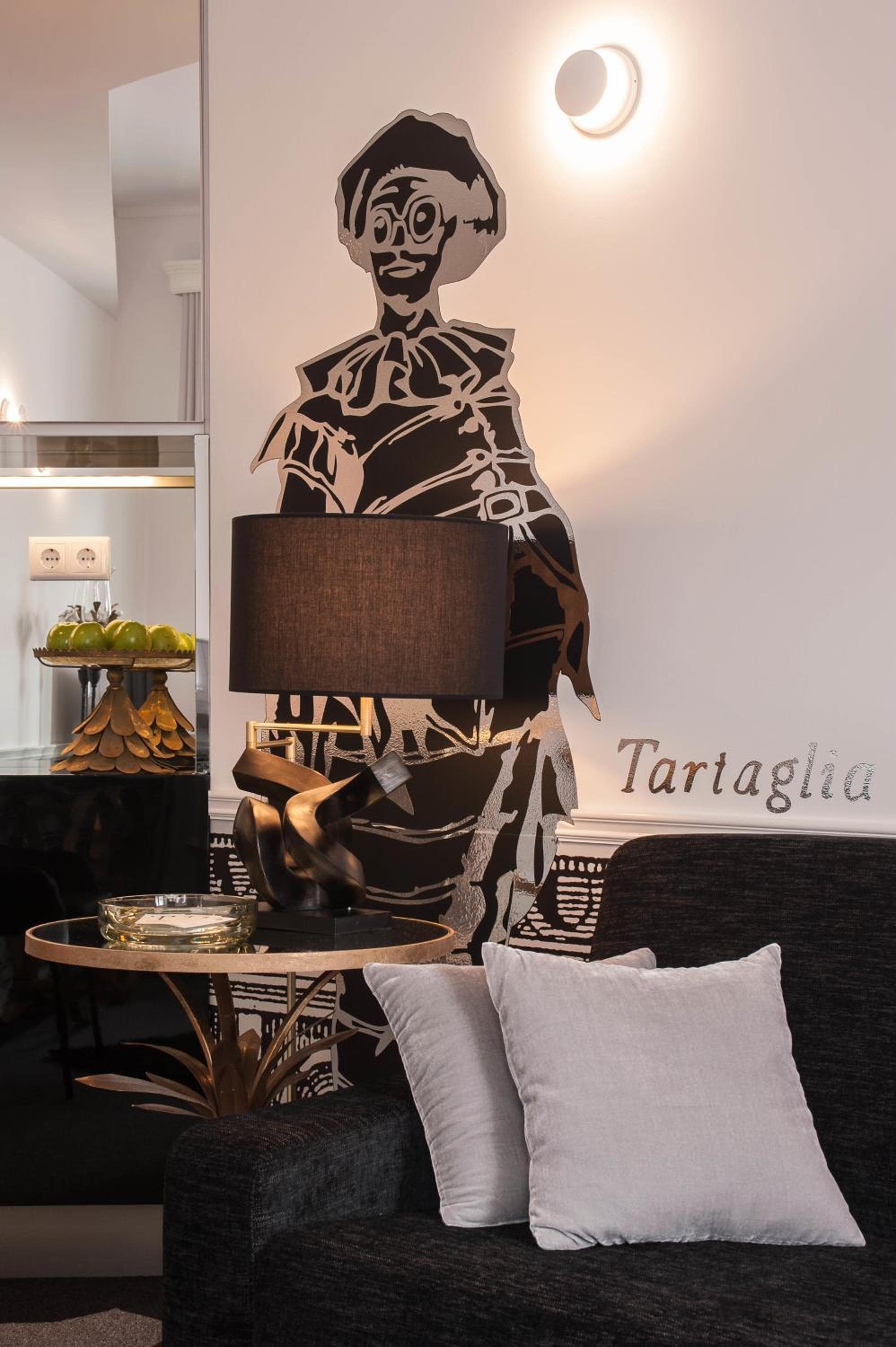 Teatro Boutique Rooms & Suites — 5