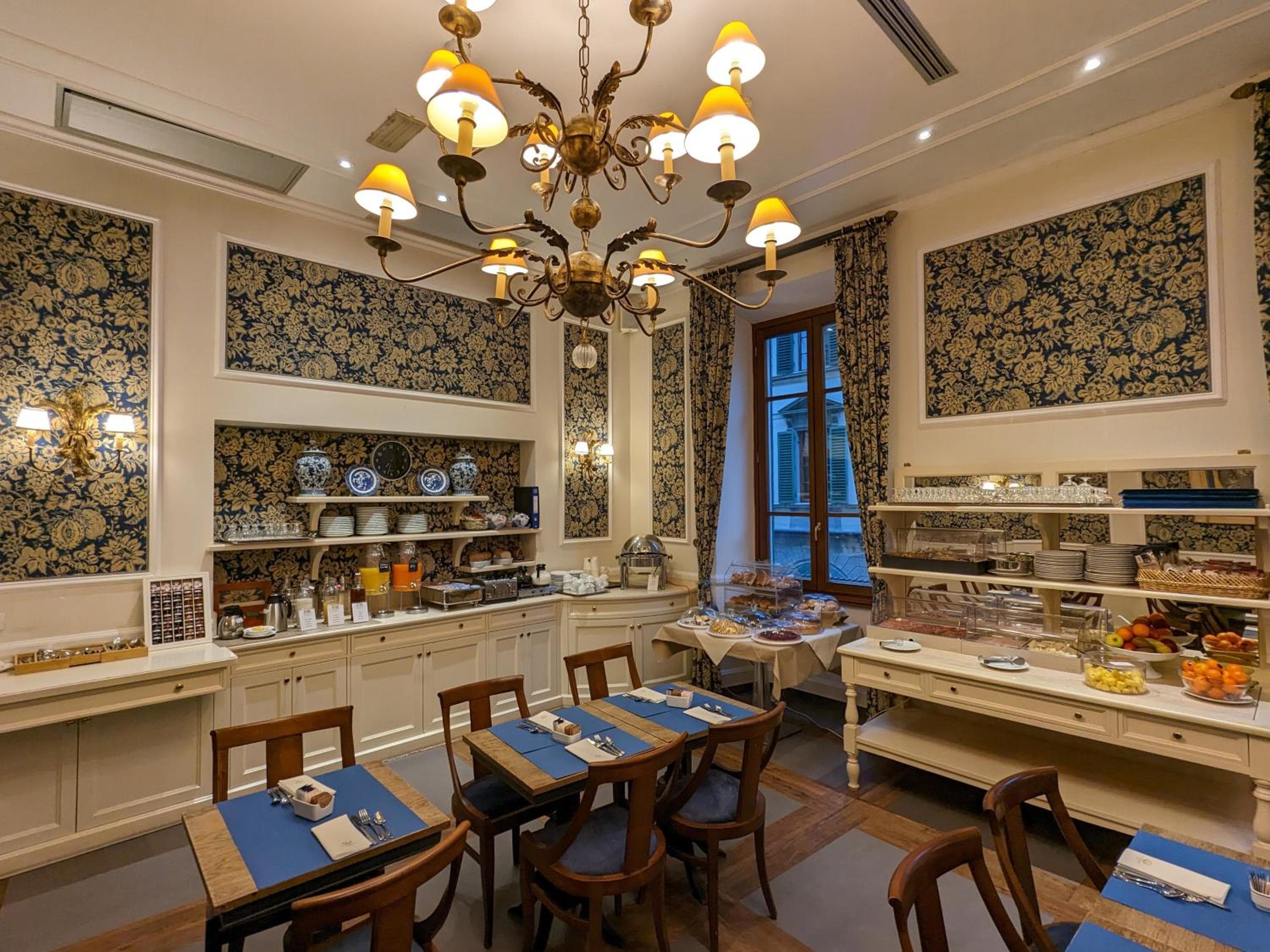 FH55 Hotel Calzaiuoli hotel, Via Calzaiuoli 6, Florence, Italy — photo 44