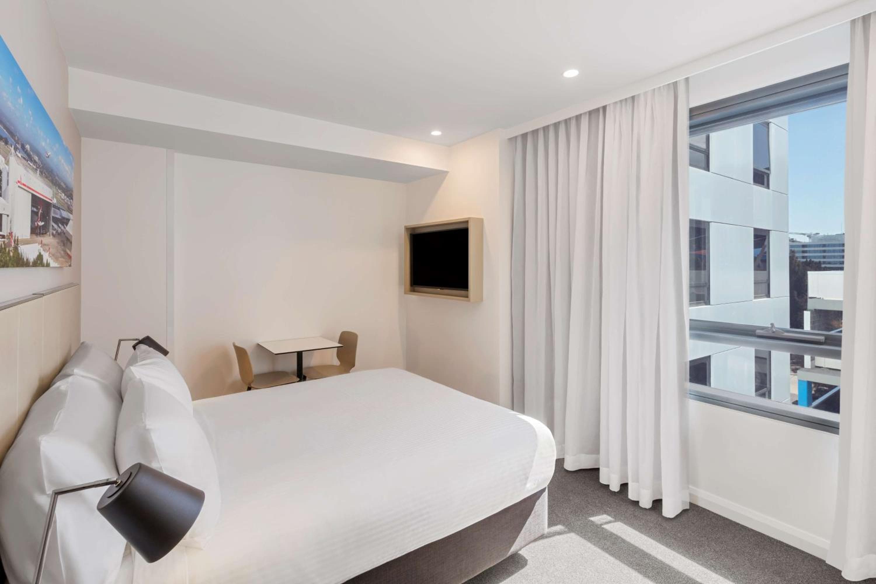 Travelodge Hotel Sydney Airport hotel, 289 King Street, Sydney, Australia — photo 12