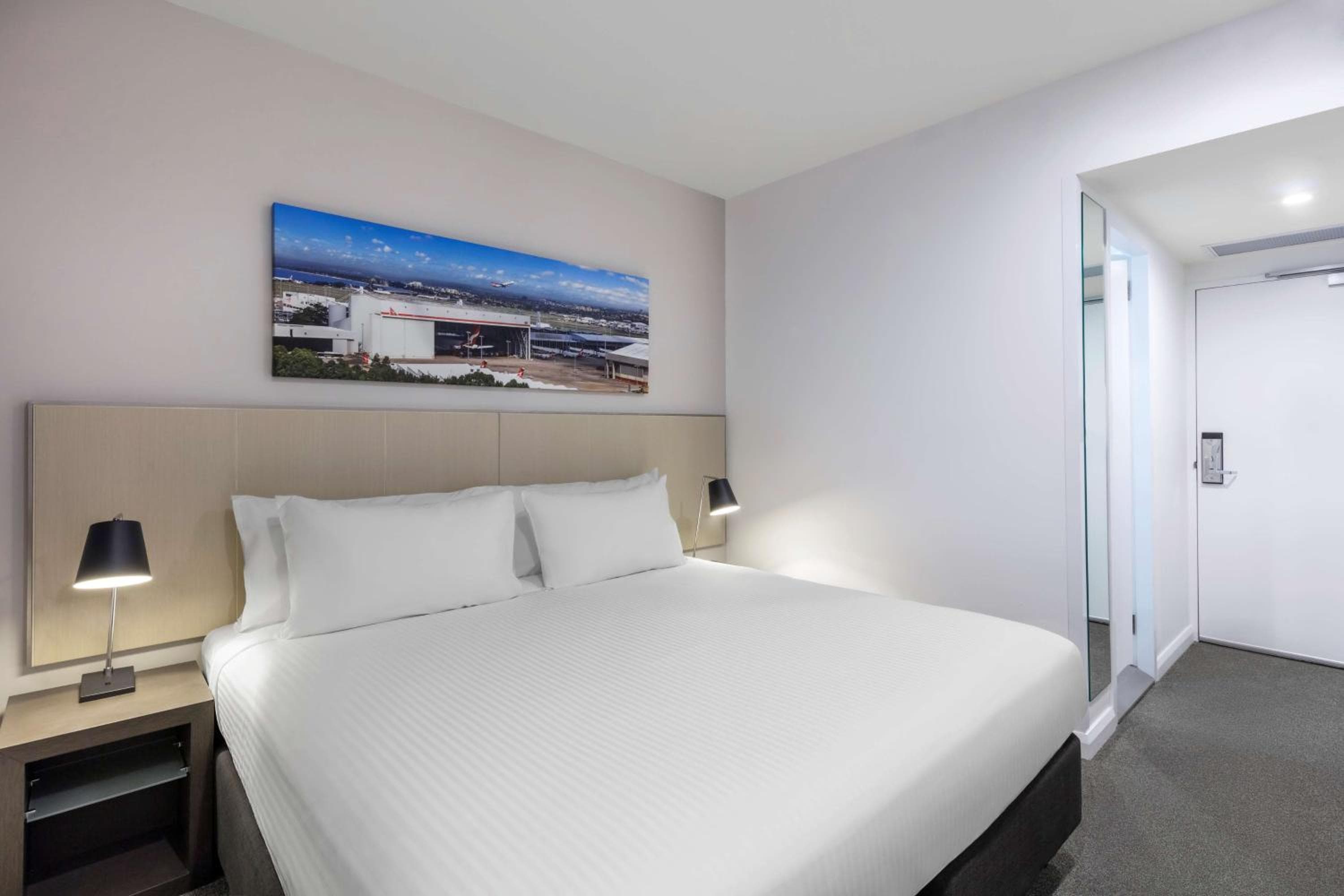 Travelodge Hotel Sydney Airport hotel, 289 King Street, Sydney, Australia — photo 16