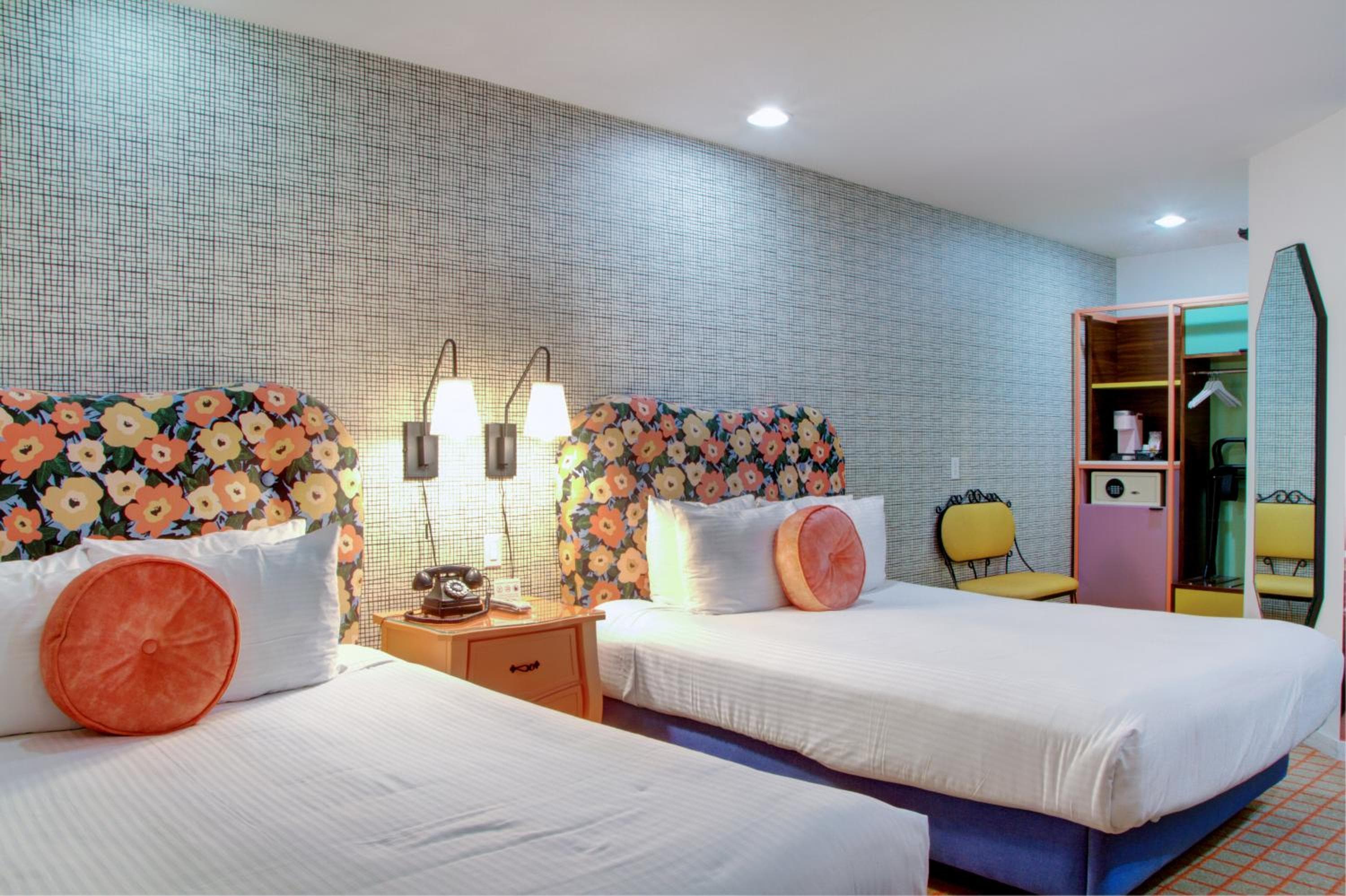 The Hollywood Franklin Hotel near Universal Studios — 8