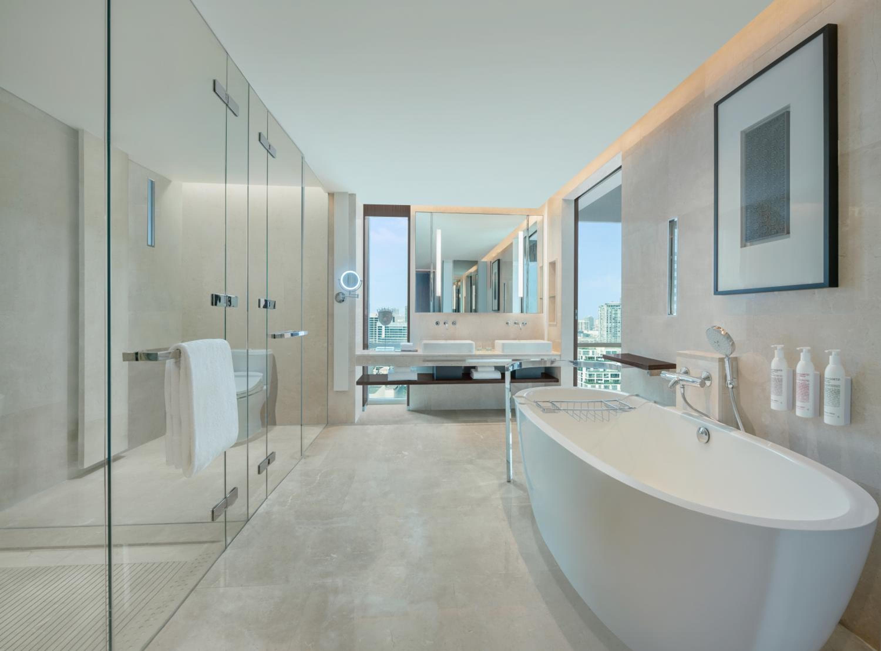 Le Meridien Bangkok — 30